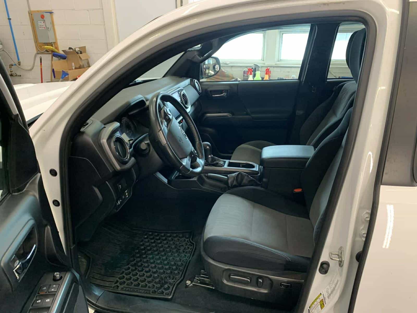 Image 13 Toyota Tacoma TRD Sport 2020