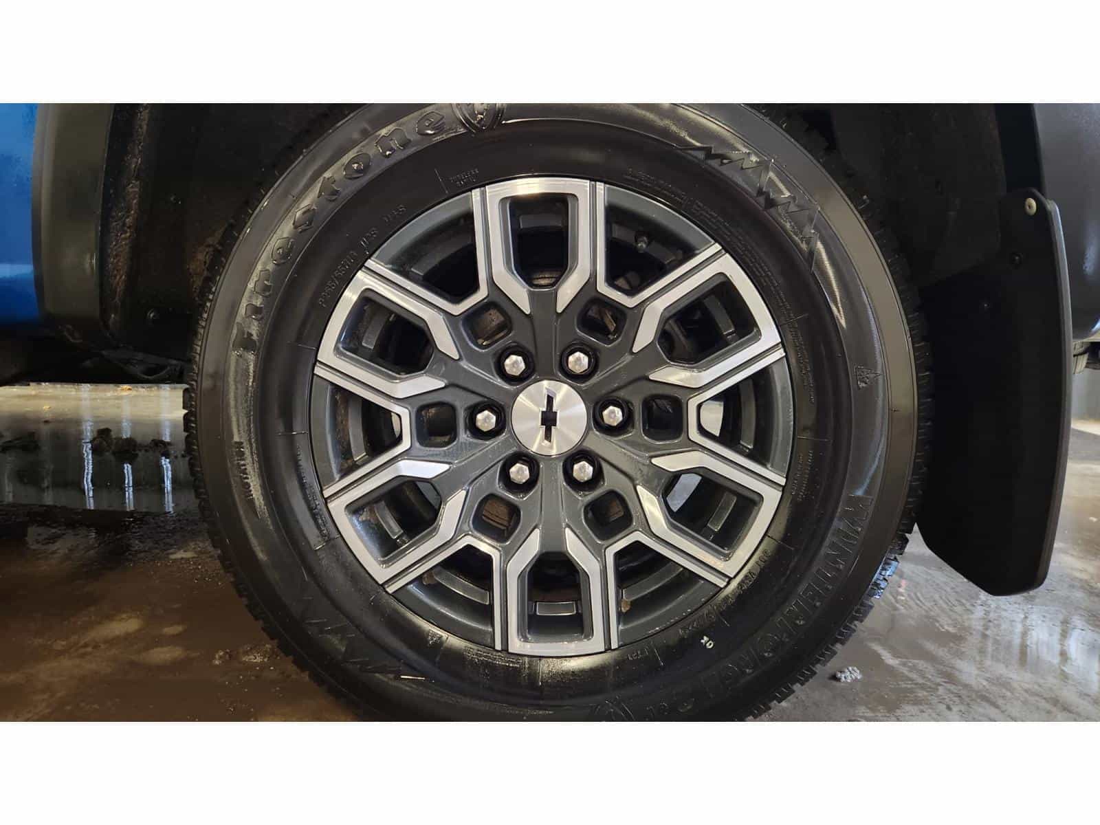 2023 Chevrolet Colorado Z71 - Image 7