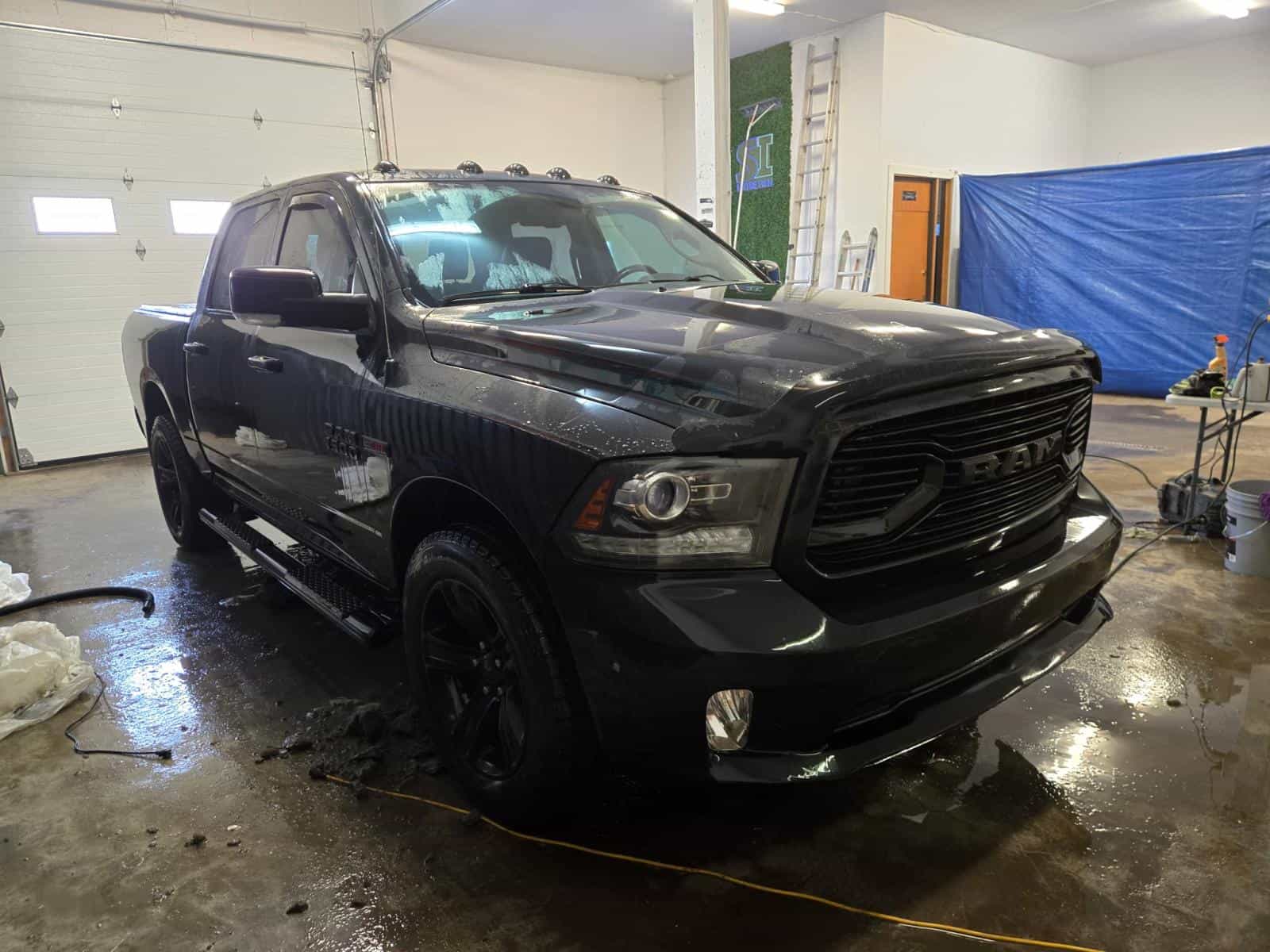 2018 RAM 1500 Sport Sport - Image 3