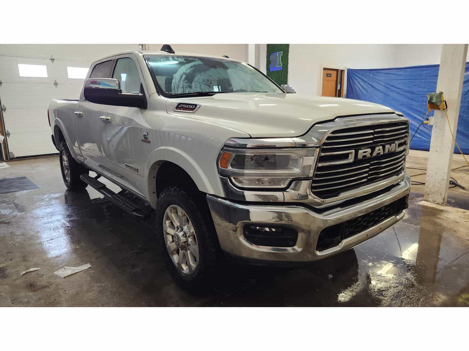 Image 3 RAM 2500 Laramie 2022