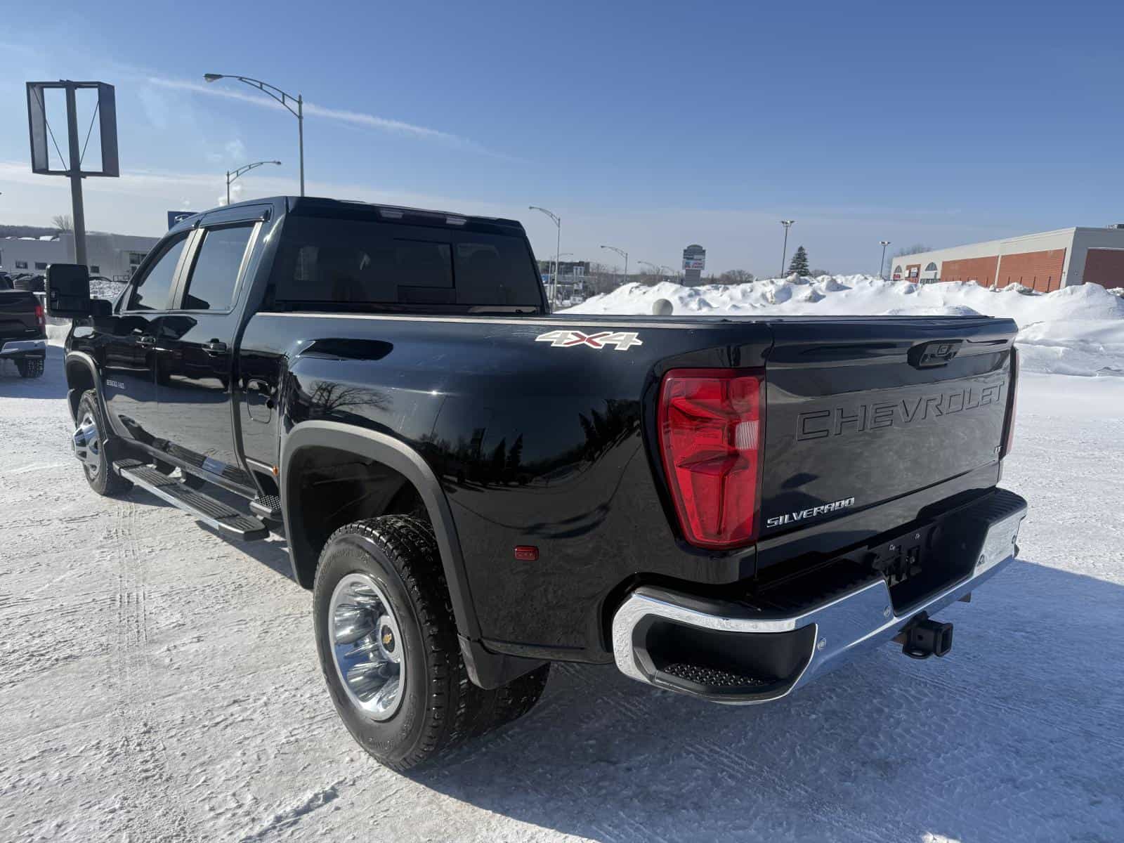2020 Chevrolet Silverado LT - Image 3