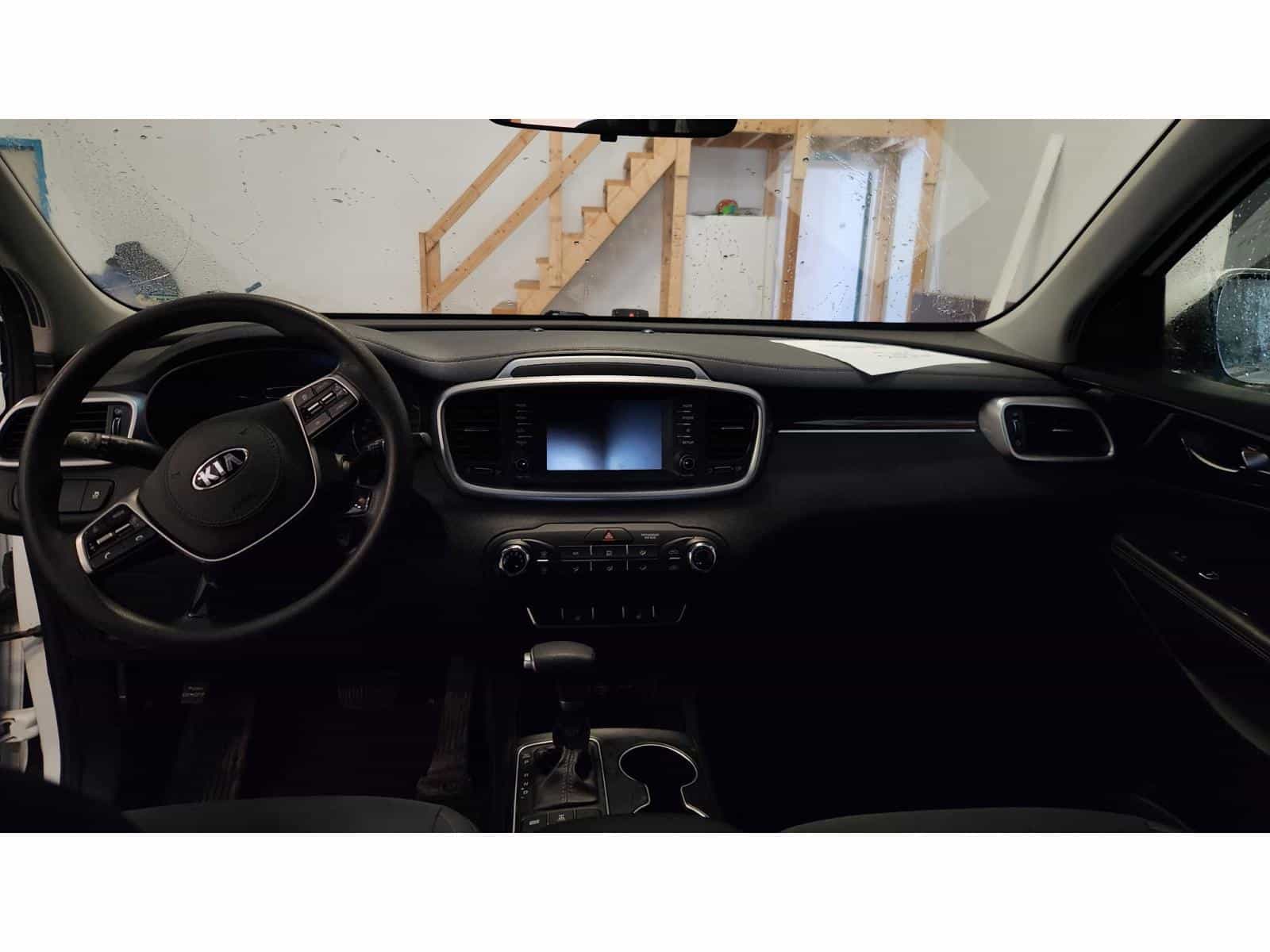 2020 Kia Sorento LX - Image 12