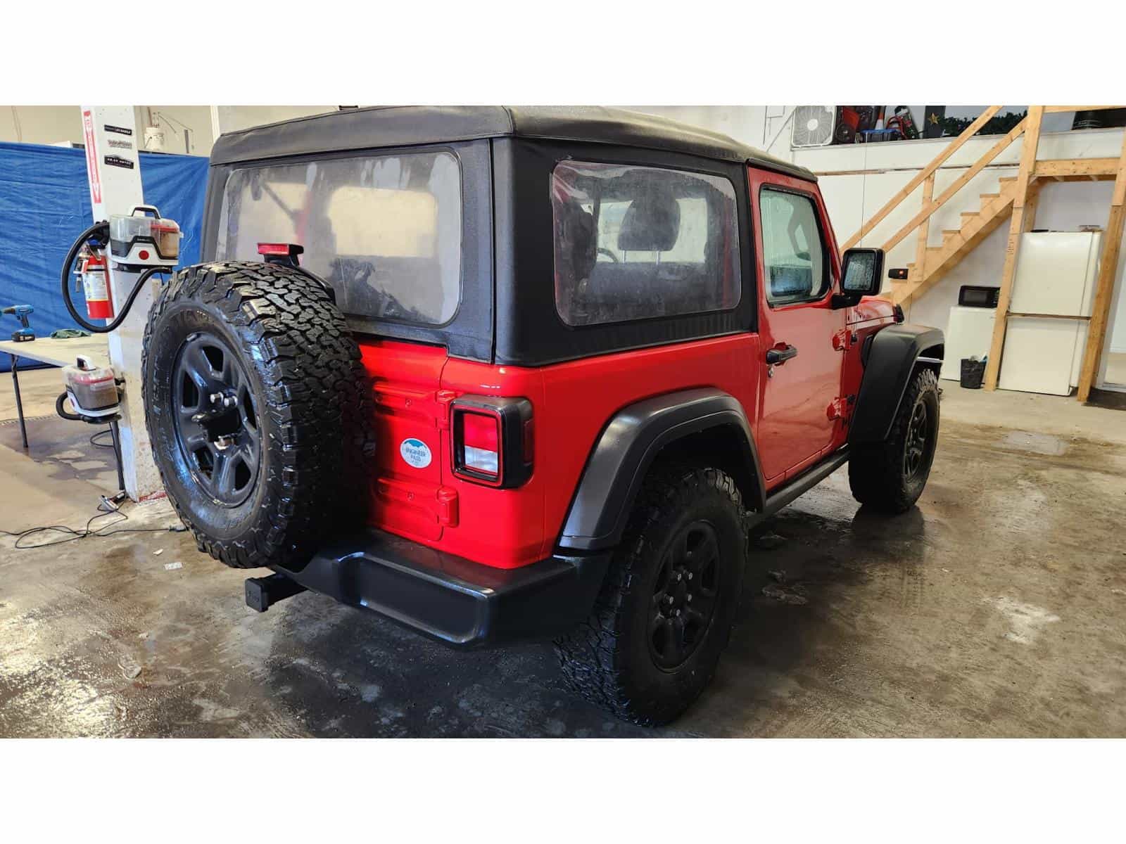 Image 4 Jeep Wrangler Sport 2022
