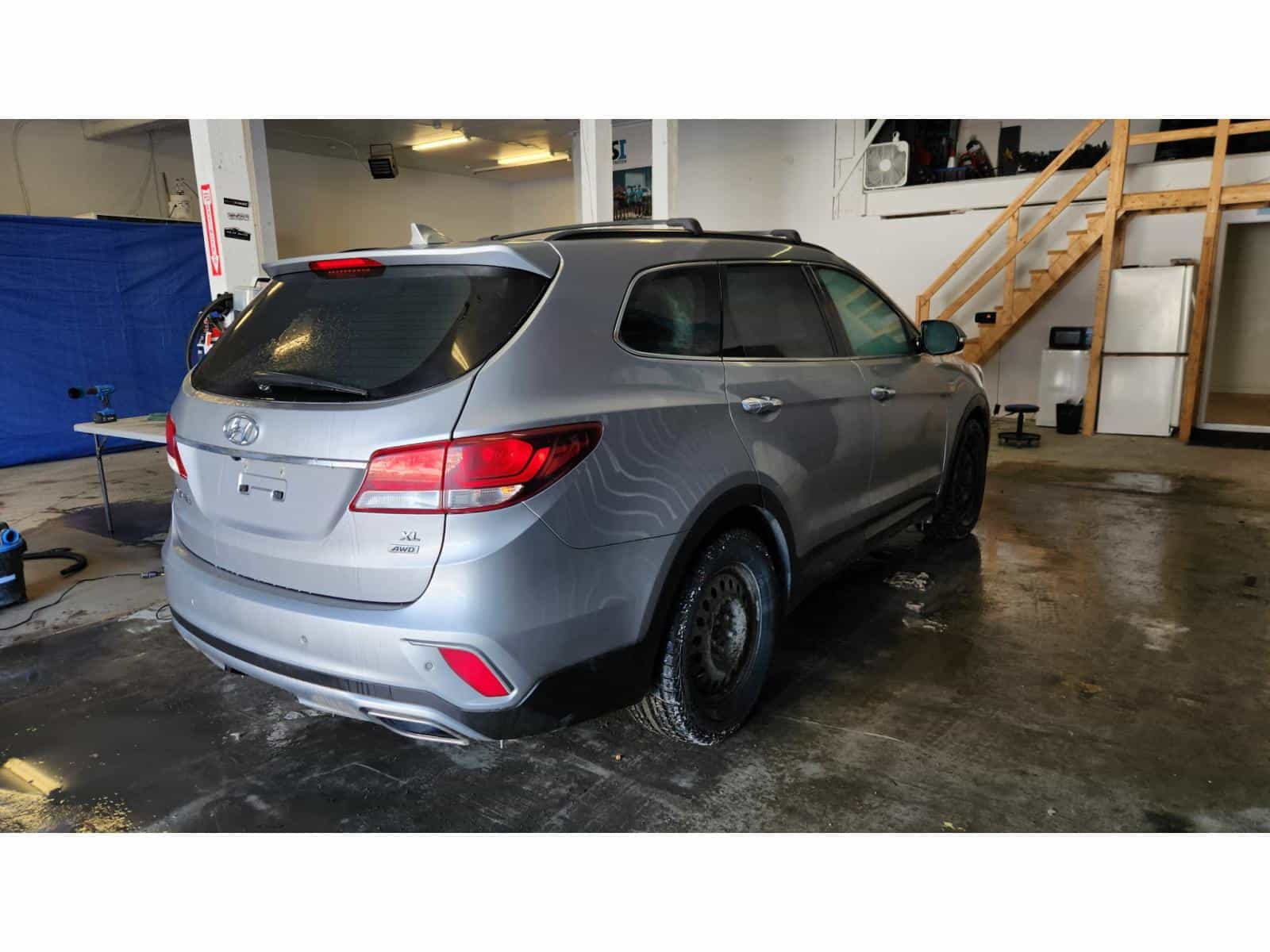 2018 Hyundai Santa Fe Premium - Image 4