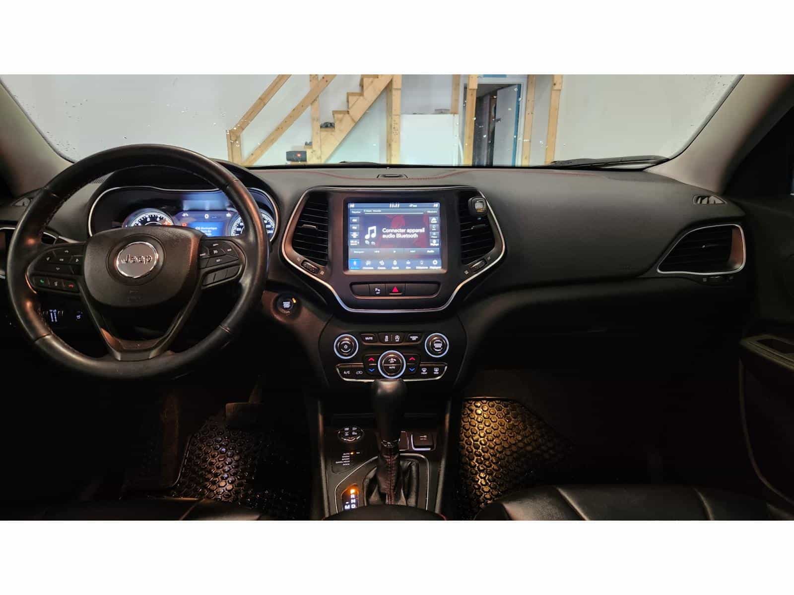 2020 Jeep Cherokee Trailhawk - Image 12