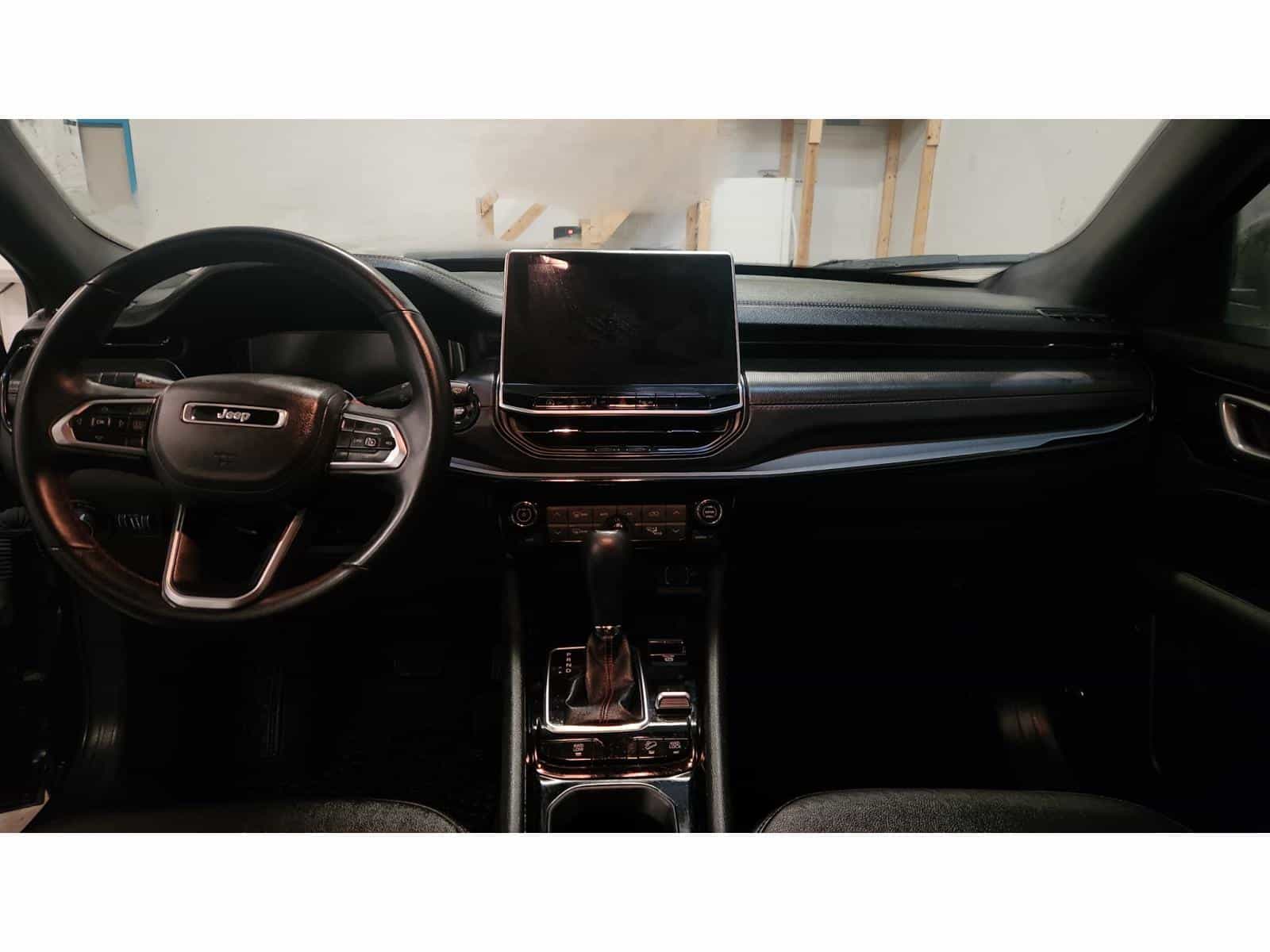 2024 Jeep Compass Trailhawk - Image 12