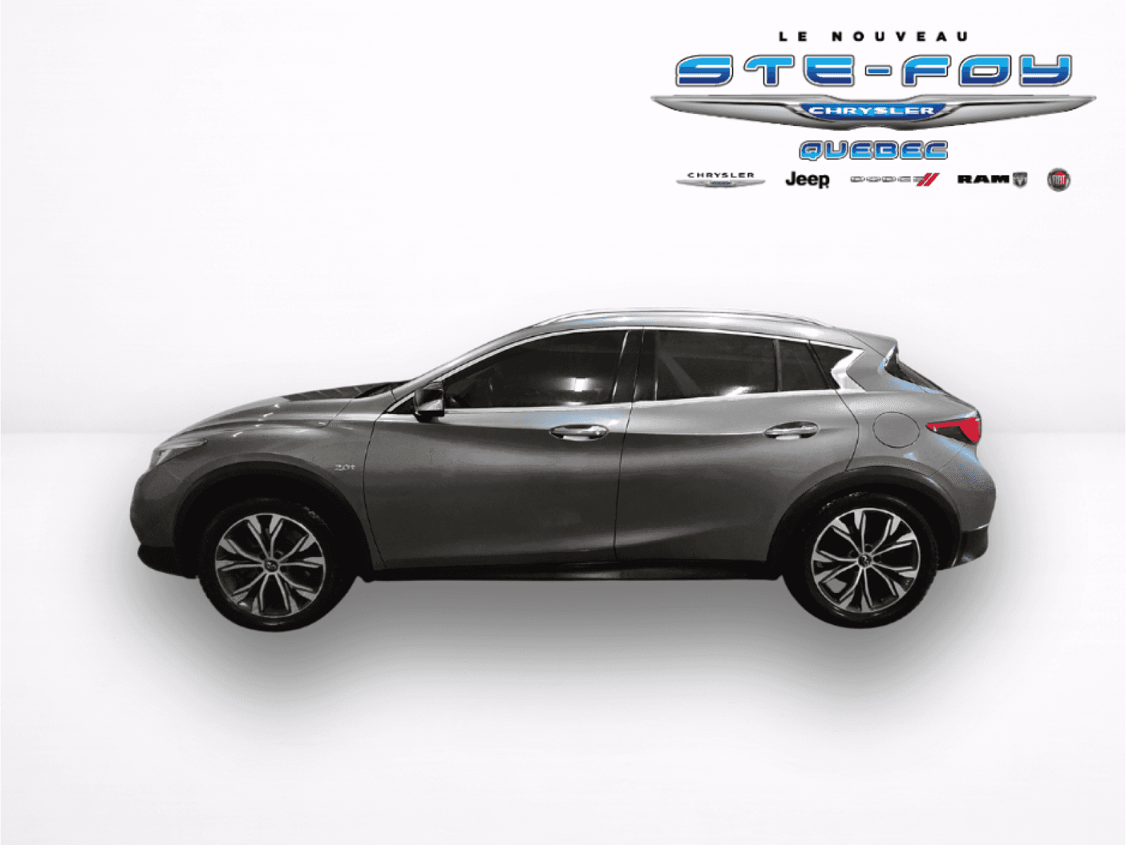 2017 Infiniti QX30 Premium - Image 7