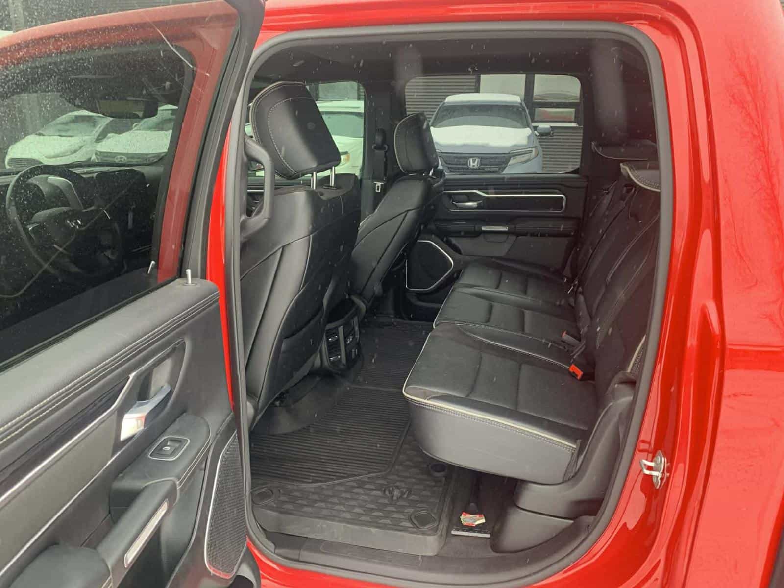 2023 RAM 1500 Laramie - Image 11