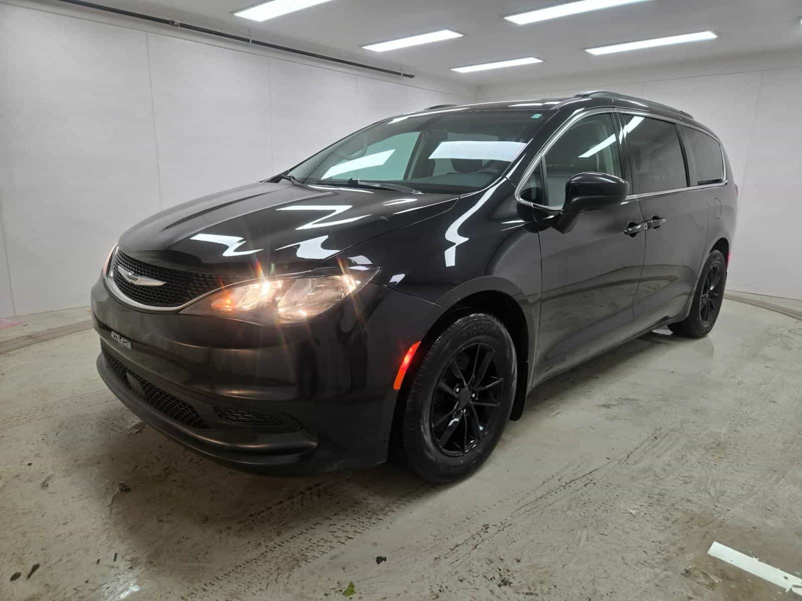 Image 2 Chrysler Grand Caravan SXT 2021