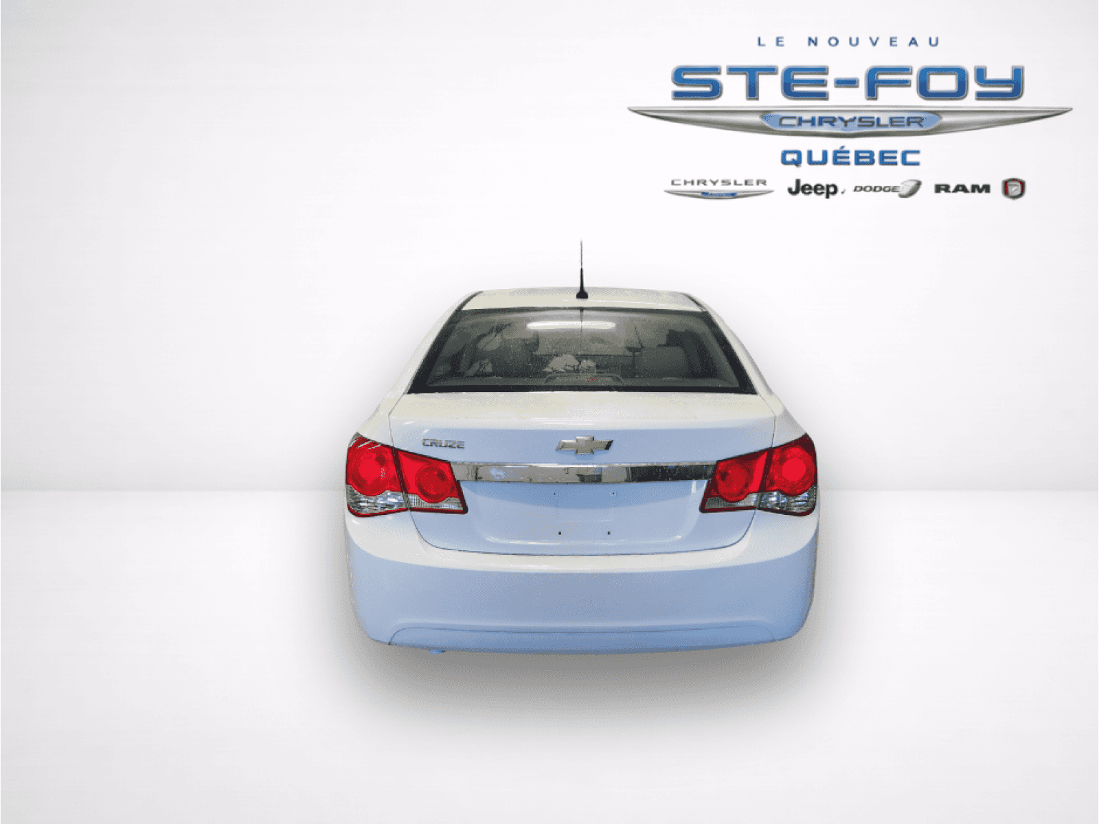 2012 Chevrolet Cruze LS - Image 5