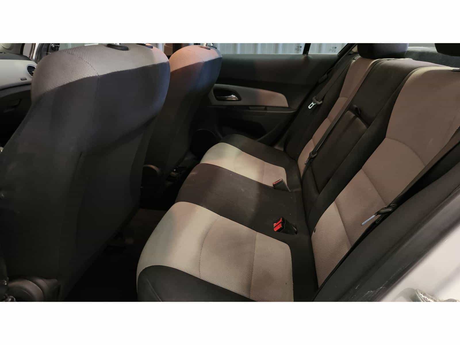 2012 Chevrolet Cruze LS - Image 11