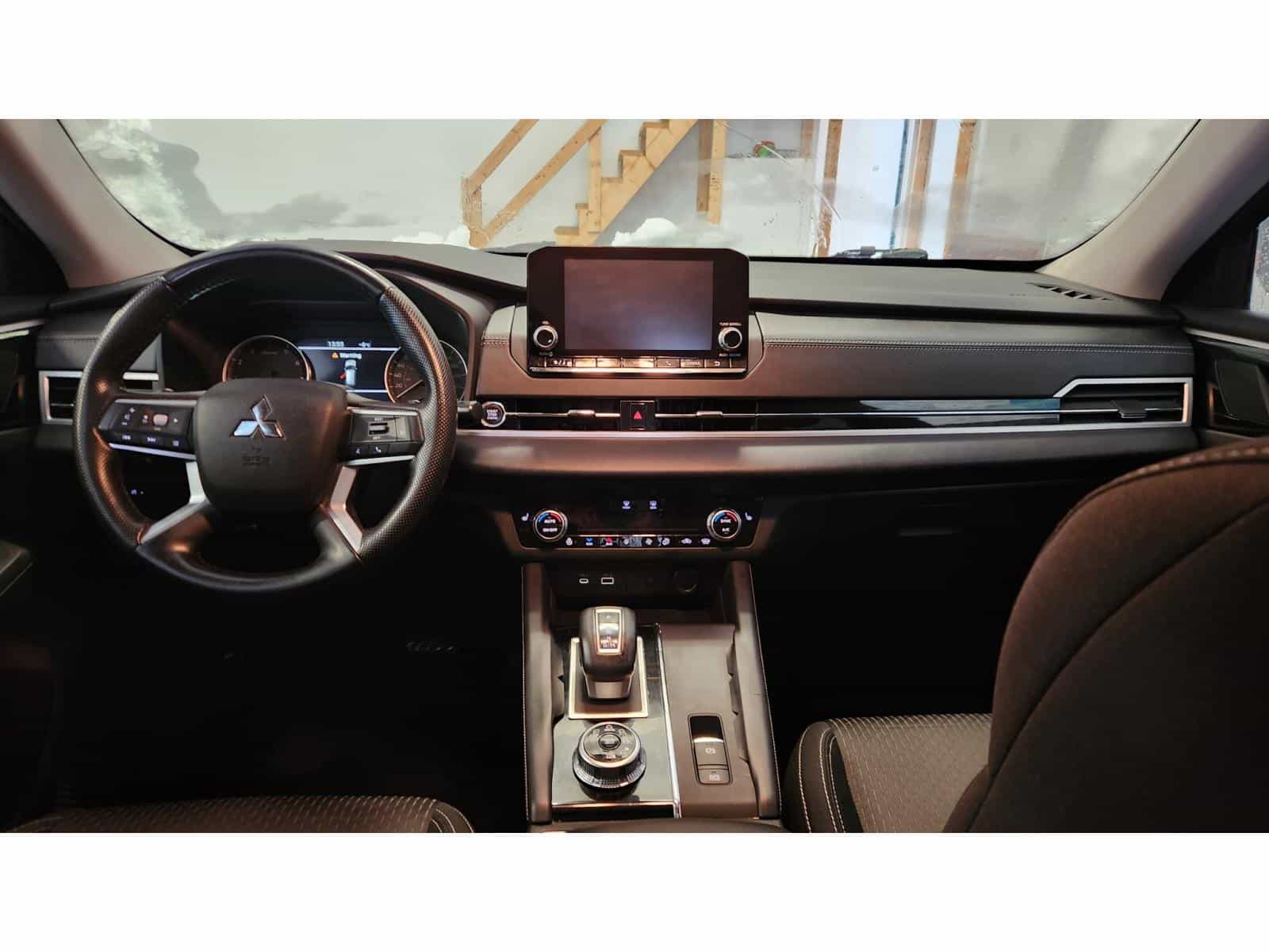 Image 12 Mitsubishi Outlander SE 2022