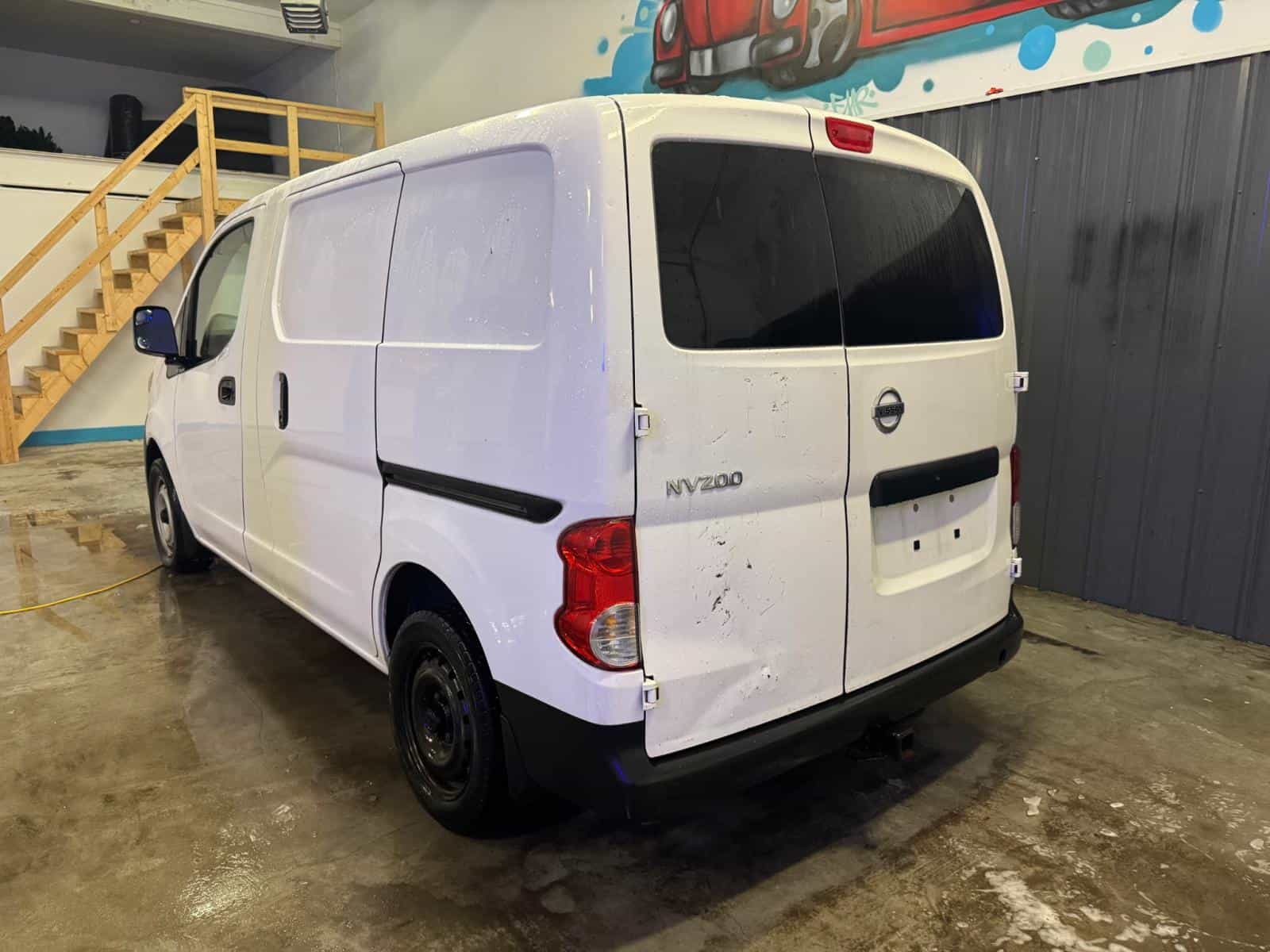 2019 Nissan NV SV - Image 6