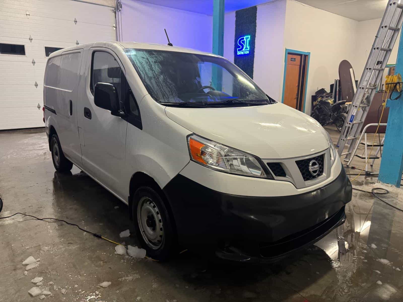 Image 3 Nissan NV SV 2019