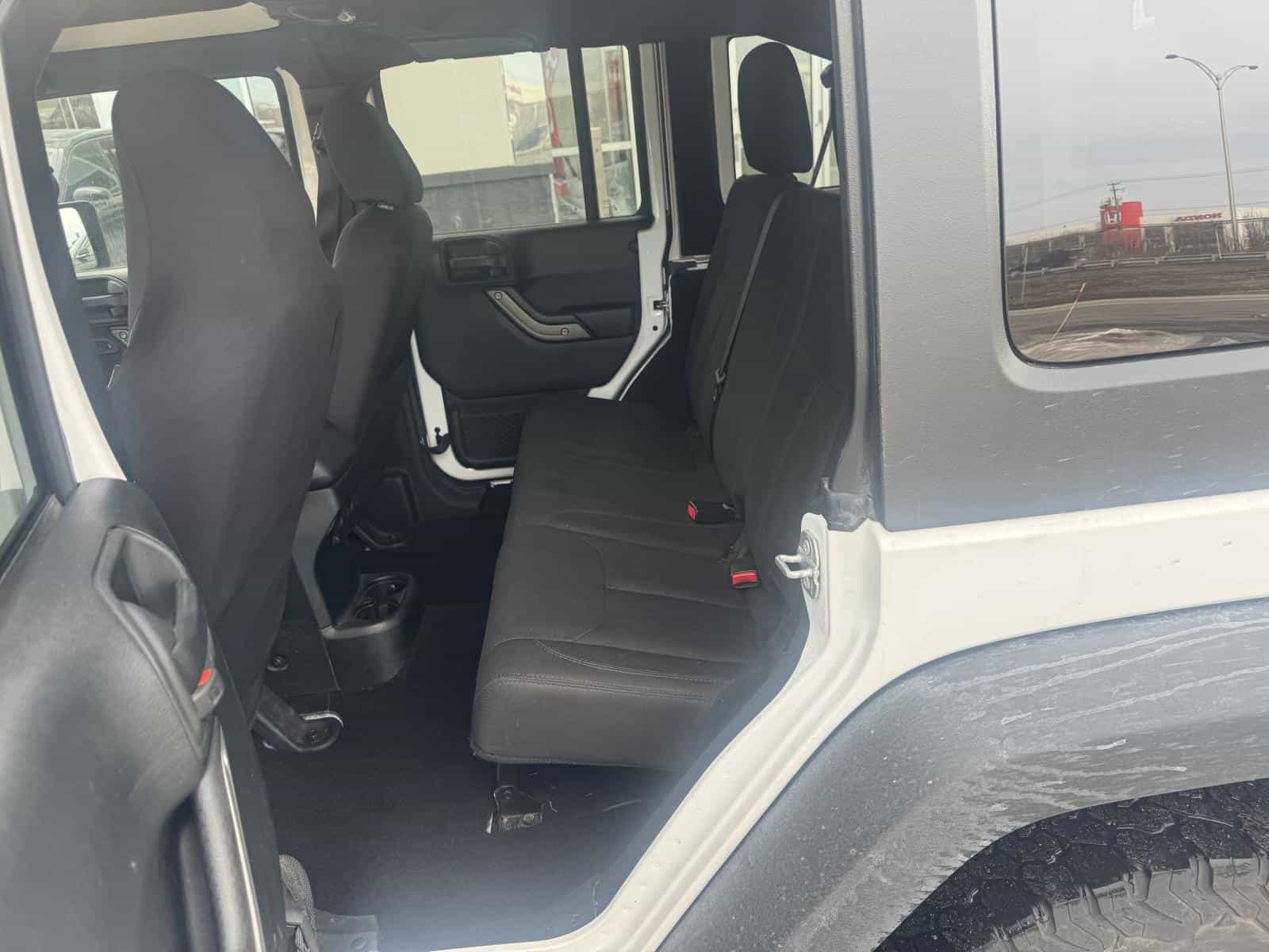 2018 Jeep Wrangler Unlimited Sport - Image 6