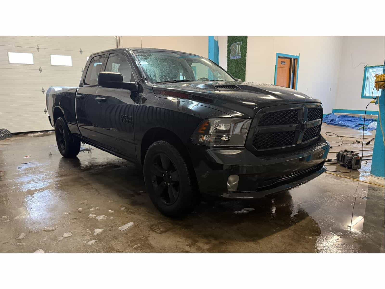 2021 RAM 1500 Classic Express - Image 3