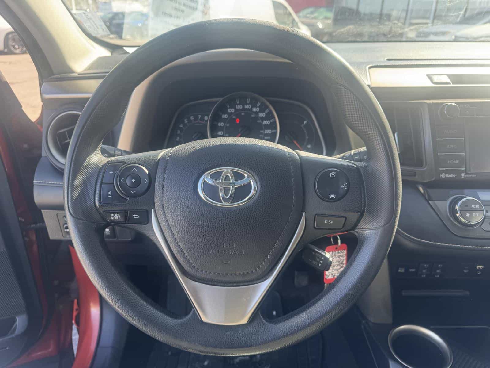 Image 10 Toyota Rav4 XLE 2015