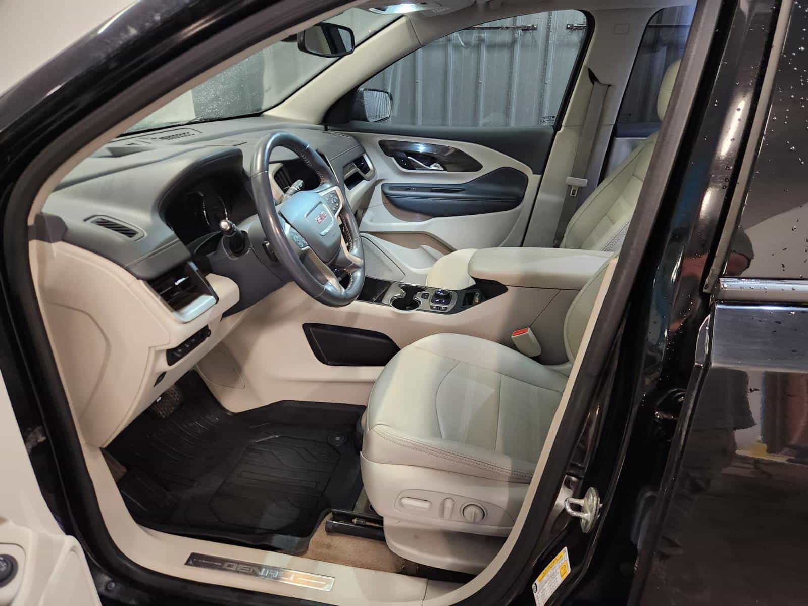 Image 11 GMC TERRAIN DENALI Denali 2022