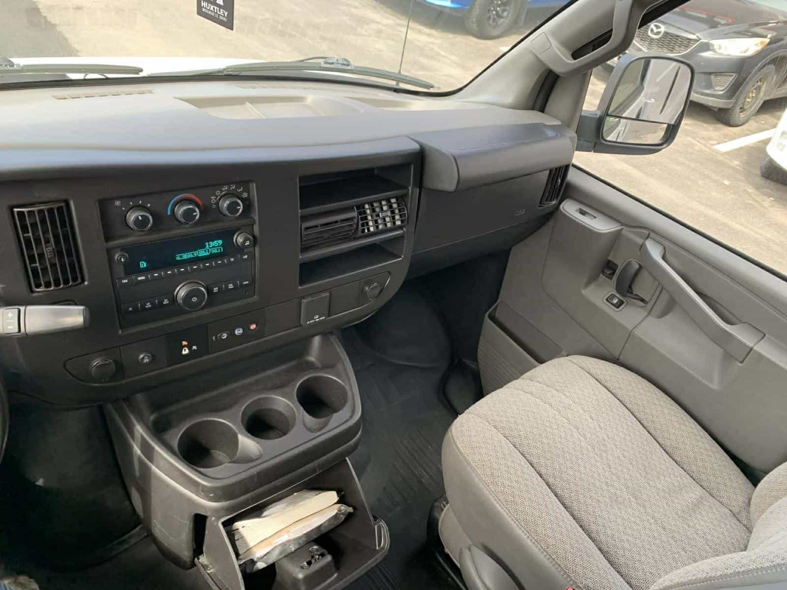 Image 12 GMC Savana G2500 2500 2020