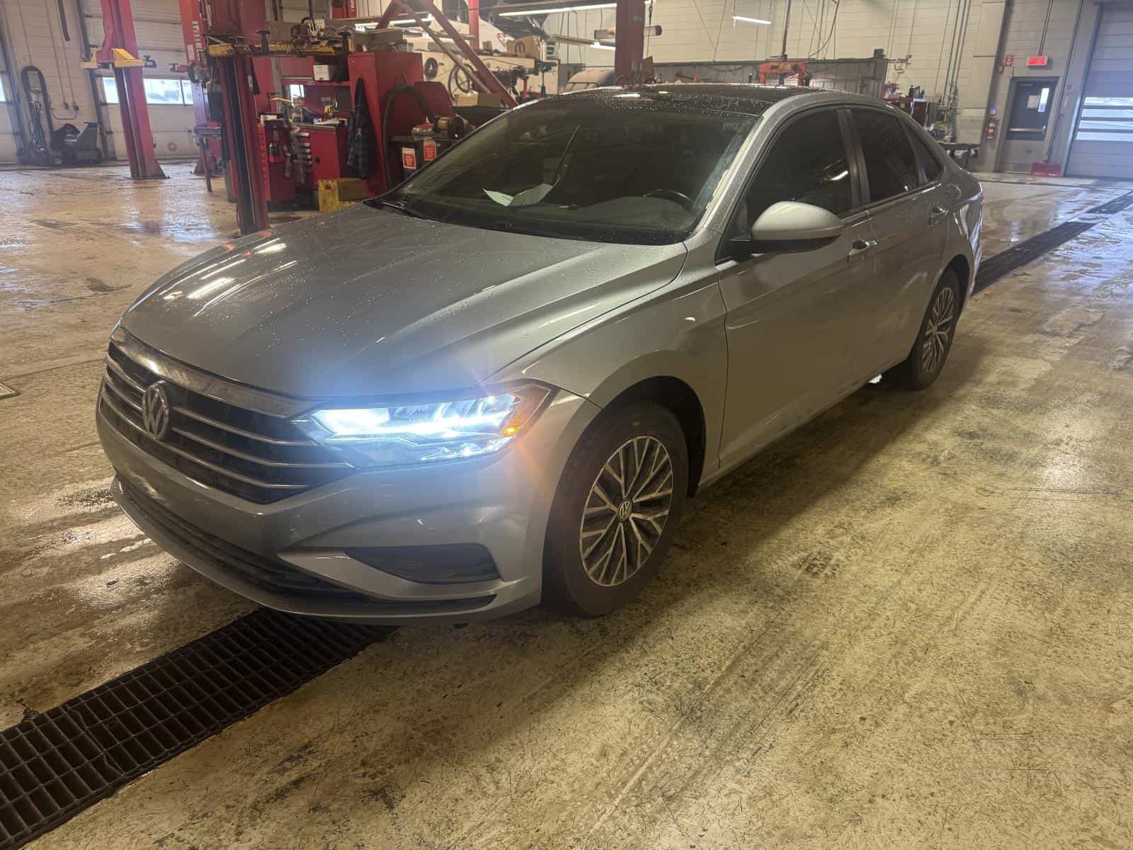 2020 Volkswagen Jetta Highline - Image 1