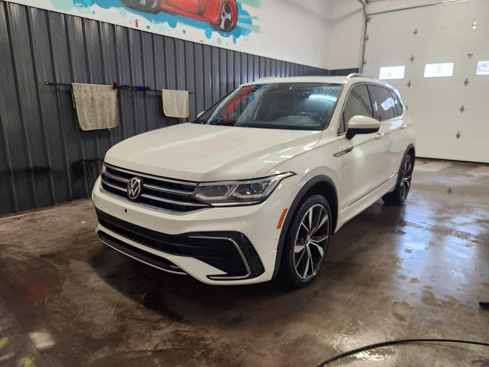 Image 1 Volkswagen Tiguan Highline R-Line 2023