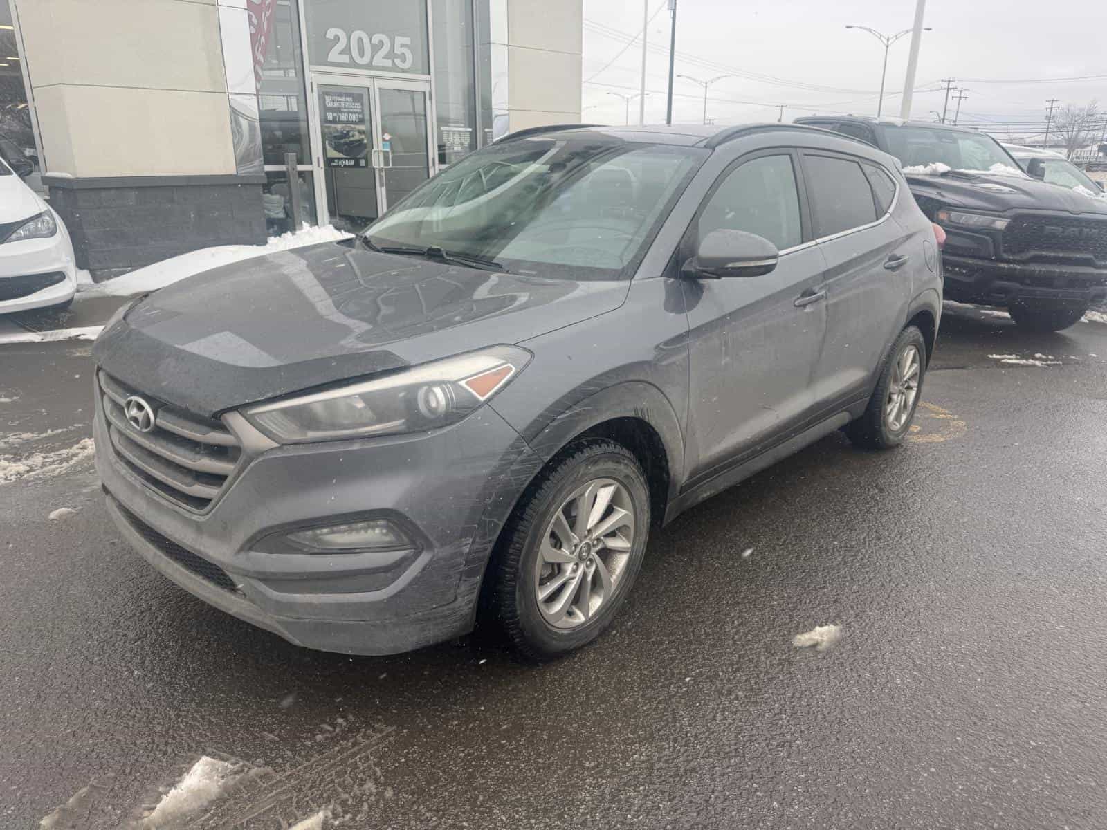 2016 Hyundai Tucson Luxury - Image 1