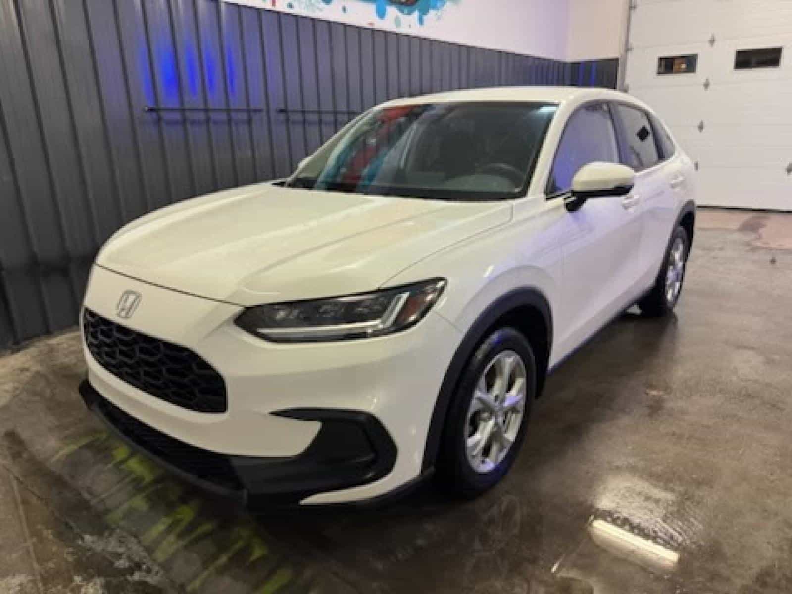 Image 1 Honda HR-V LX-B 2024