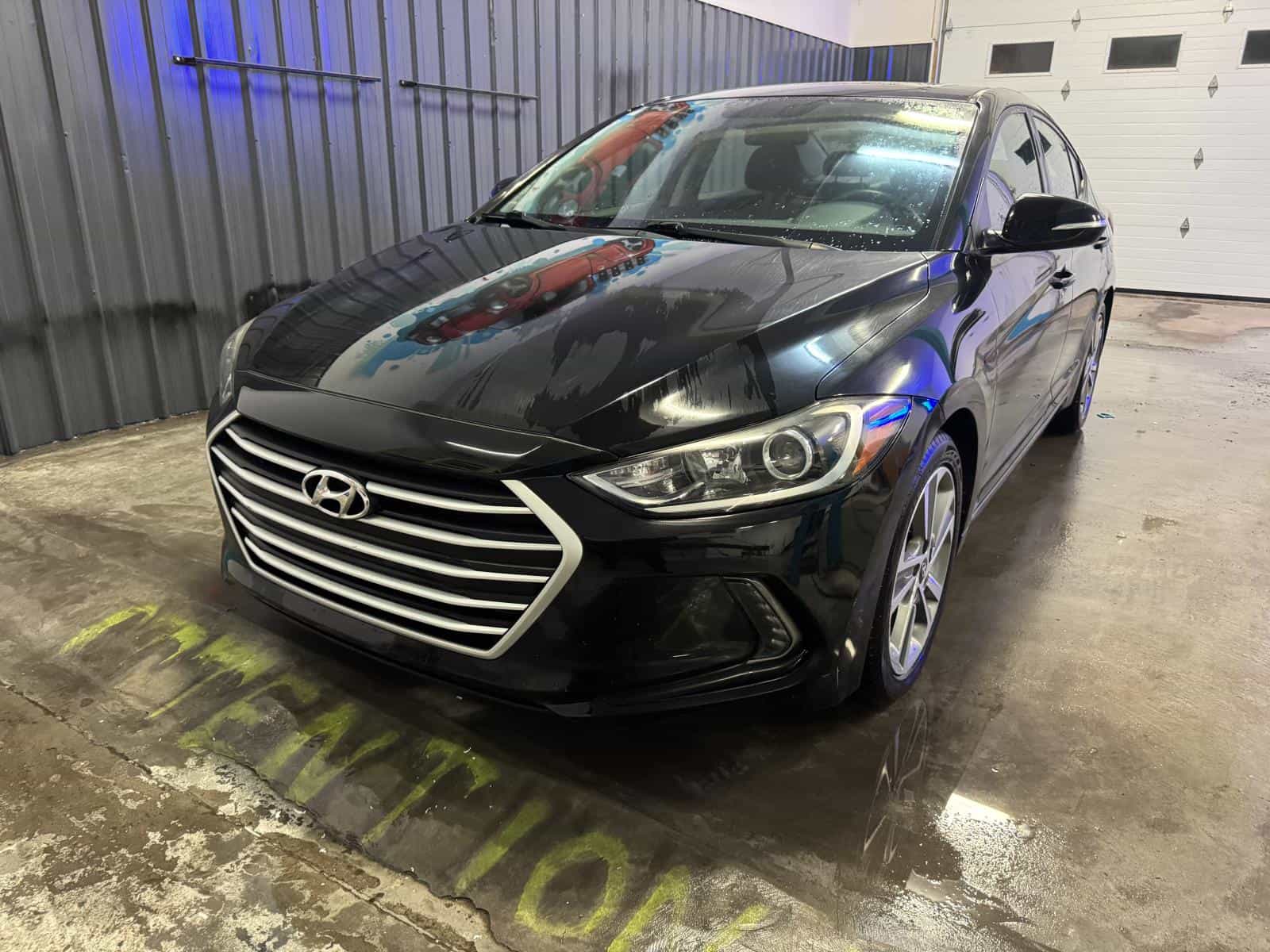 Image 1 Hyundai Elantra GLS 2017