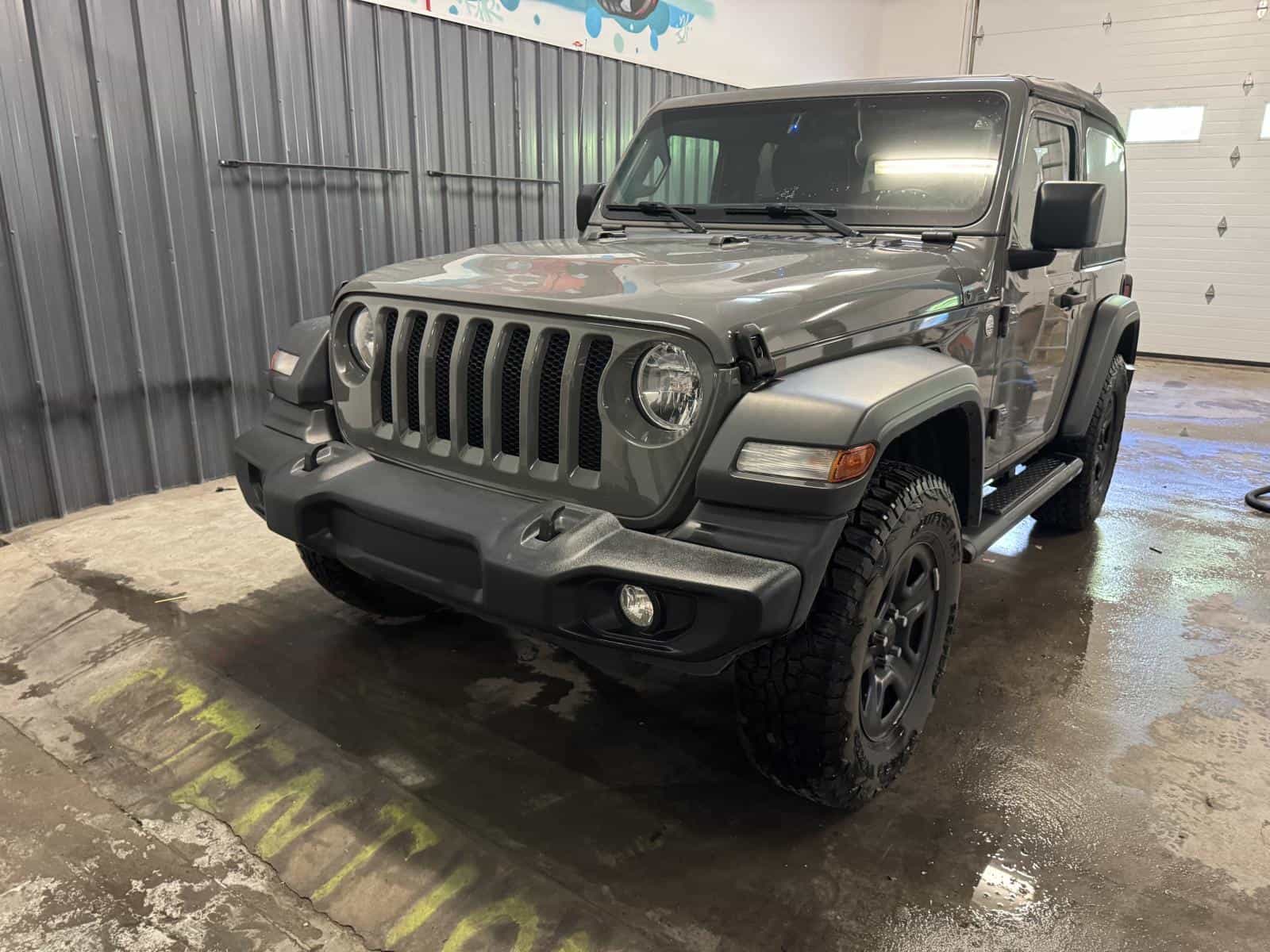 Image 1 Jeep Wrangler Sport 2021