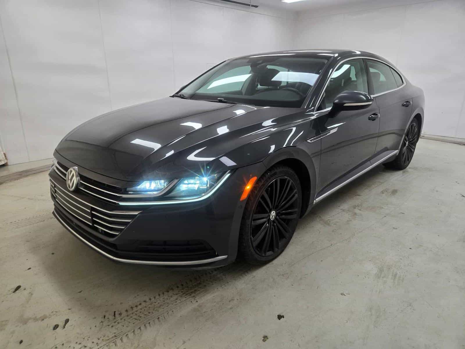 2019 Volkswagen Arteon Execline - Image 1
