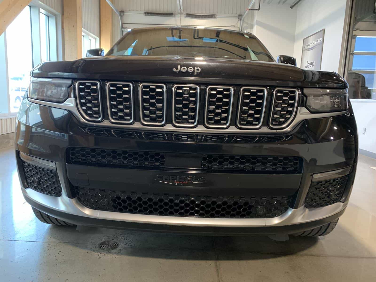 2021 Jeep Grand Cherokee L Summit Summit - Image 18