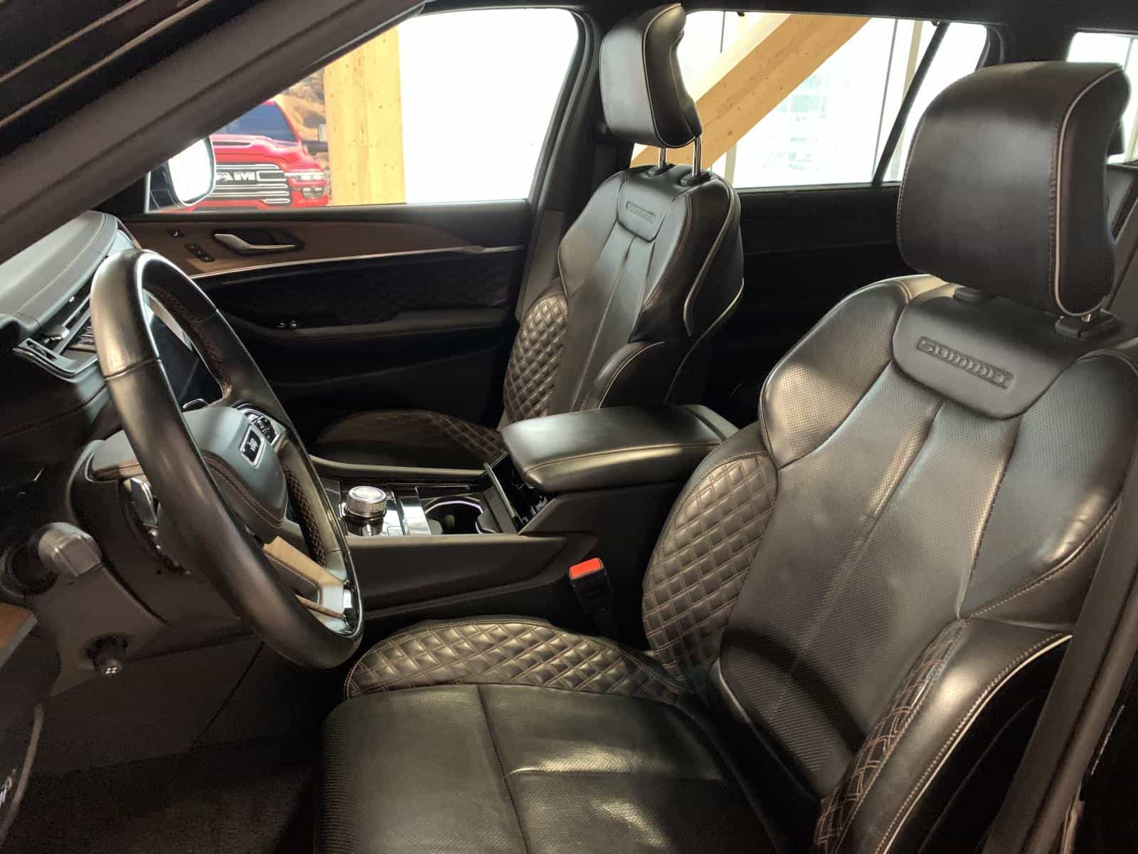 2021 Jeep Grand Cherokee L Summit - Image 16