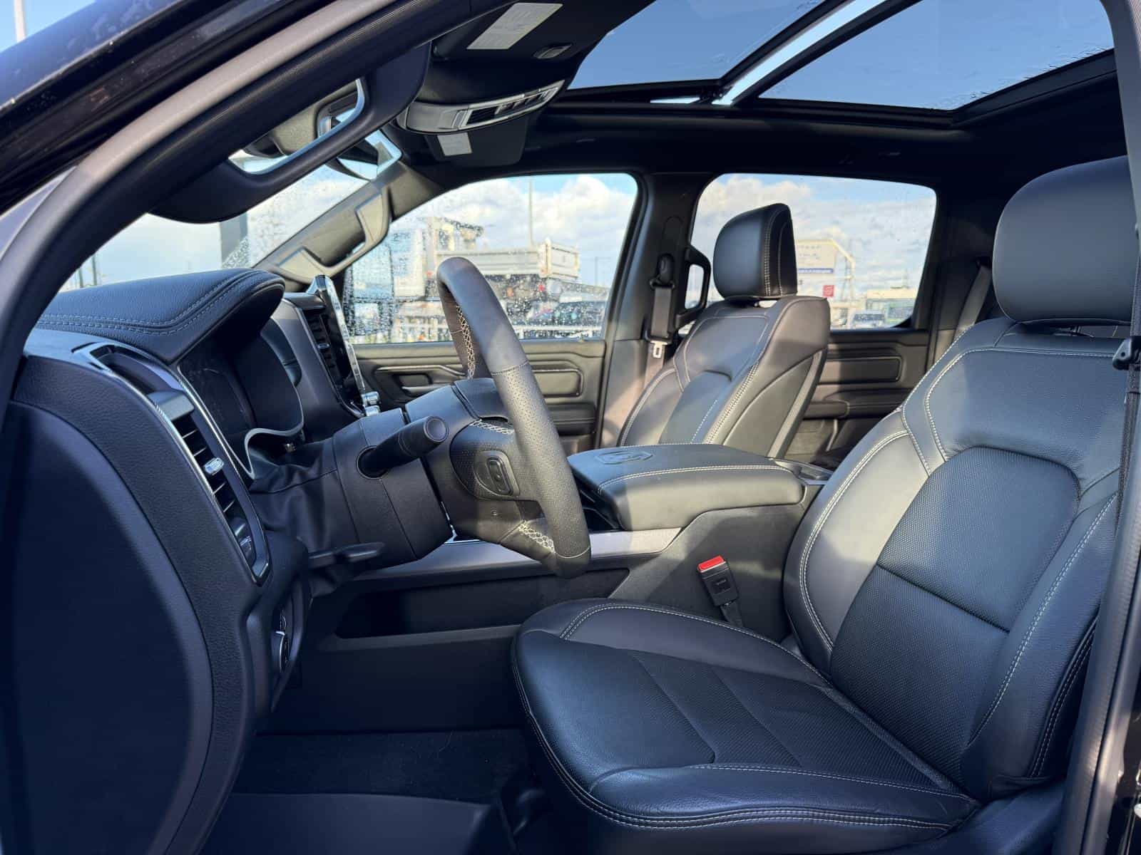 2025 RAM 1500 Sport - Image 7