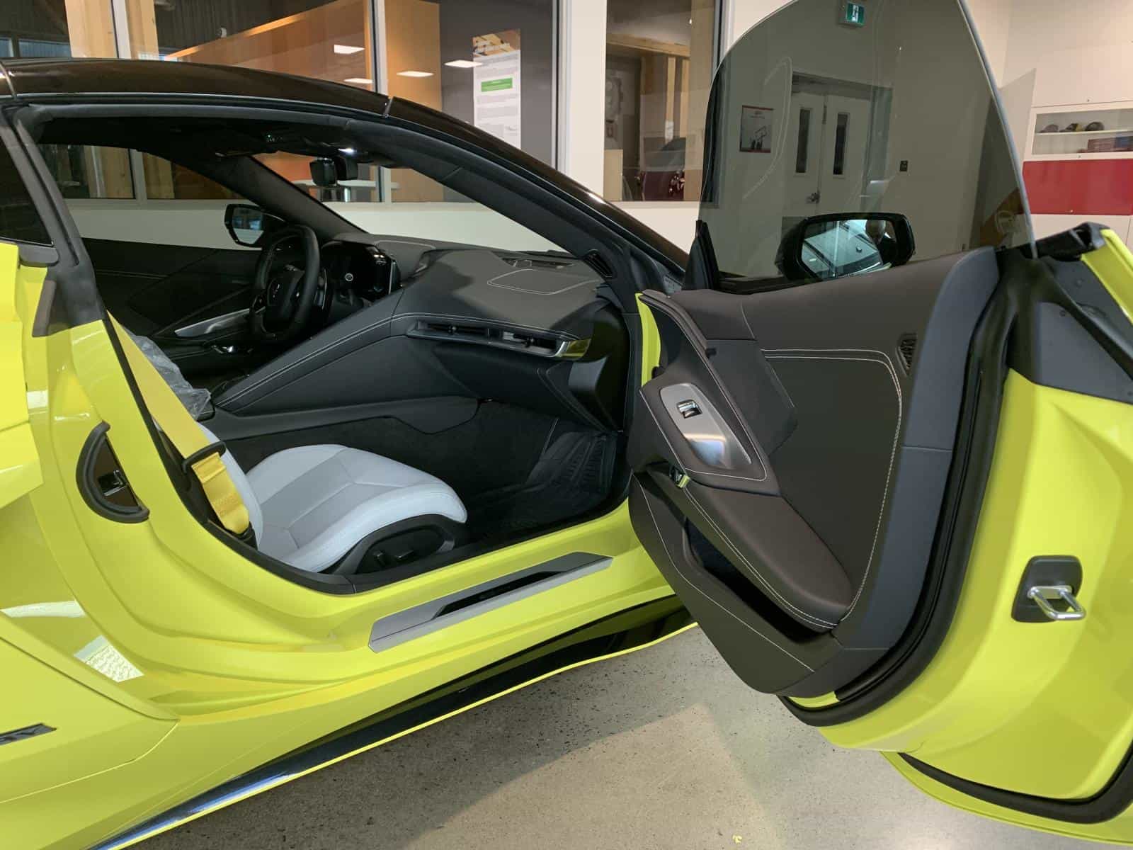 2024 Chevrolet Corvette E-Ray 1LZ - Image 9