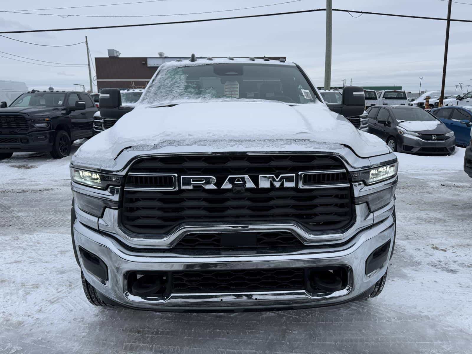 2025 RAM Chassis Cab 5500 Tradesman - Image 2