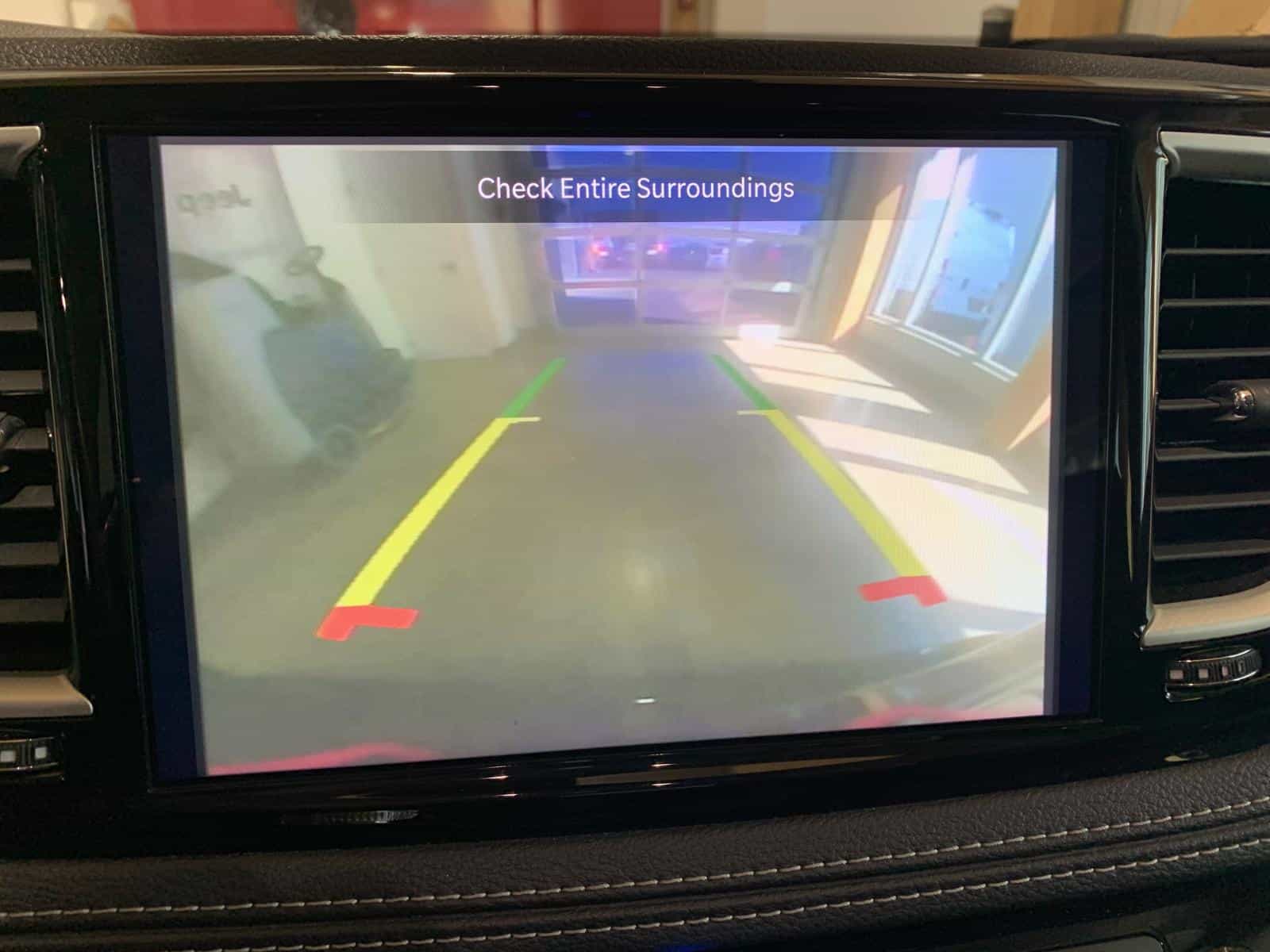 2023 Chrysler Pacifica Hybrid Touring L - Image 13