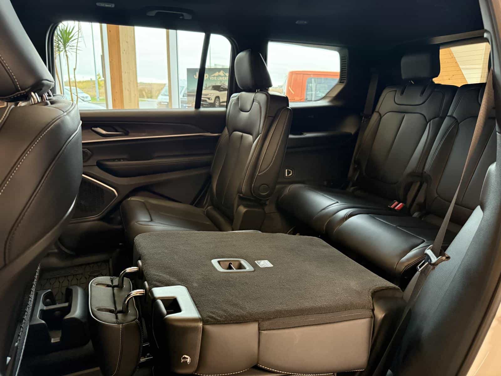 Image 6 Jeep Grand Cherokee L Limited 2025