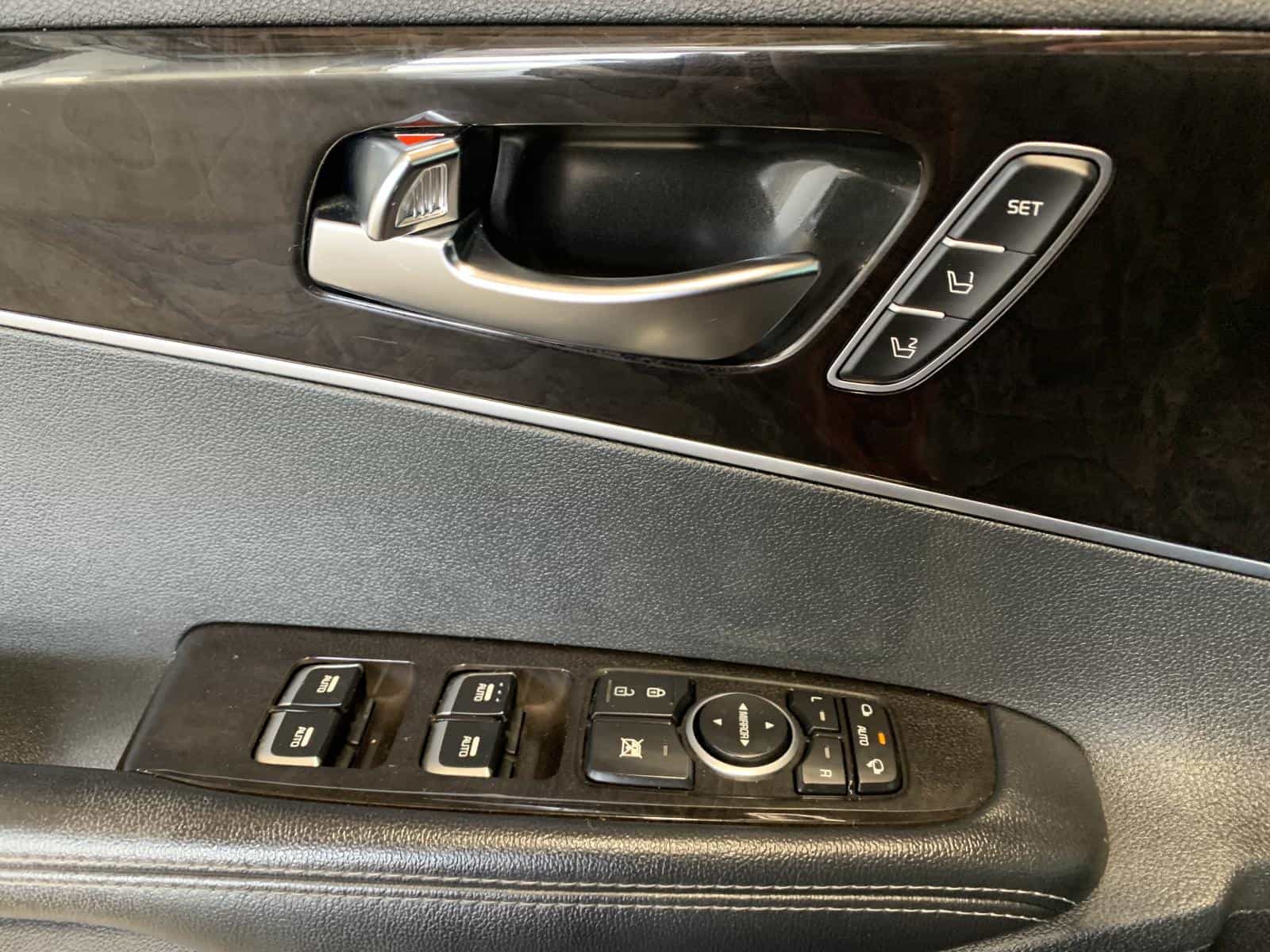 2017 Kia Sorento EX V6 - Image 23