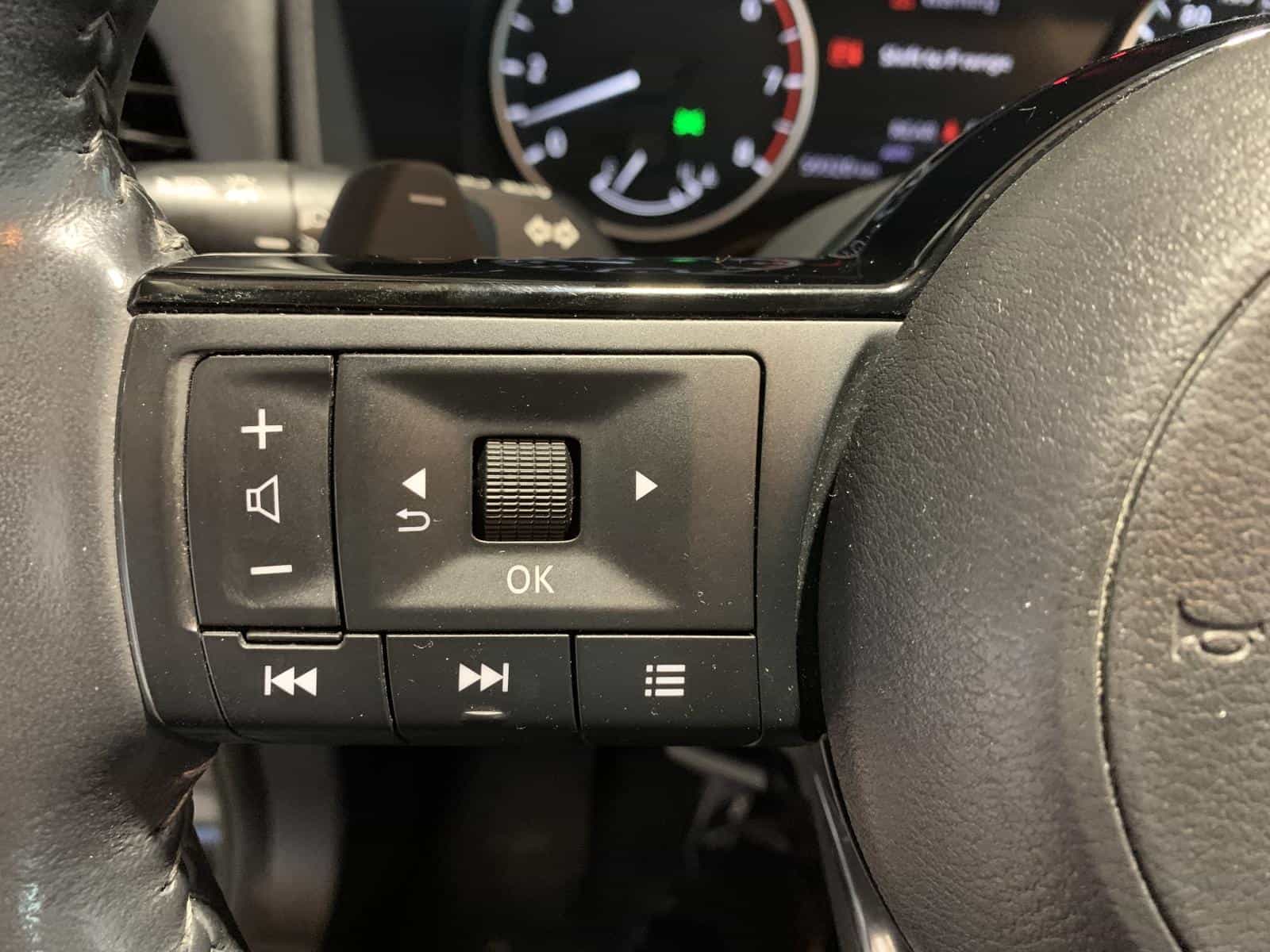 2021 Nissan Rogue SV - Image 20