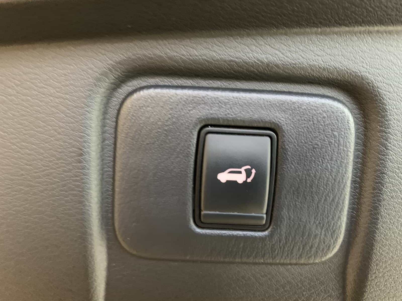 2018 Nissan Murano SV - Image 11