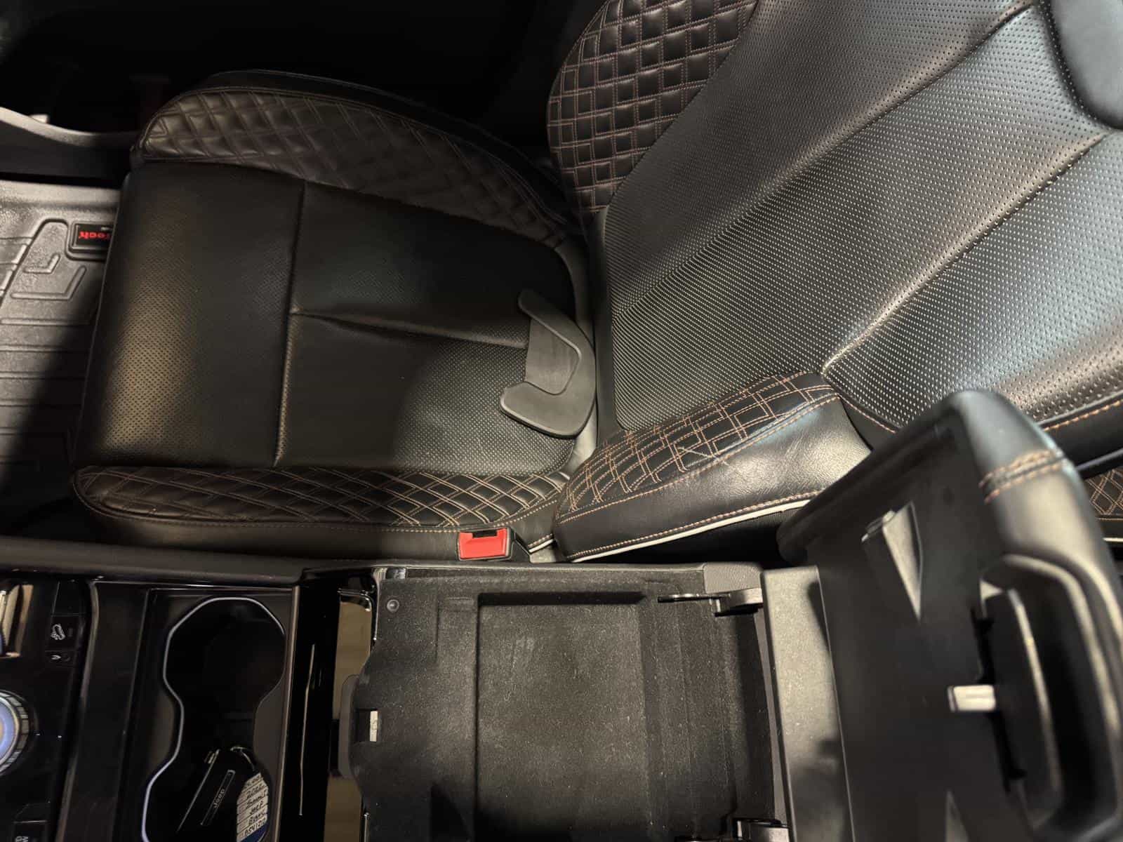 2022 Jeep Grand Cherokee L Summit - Image 31