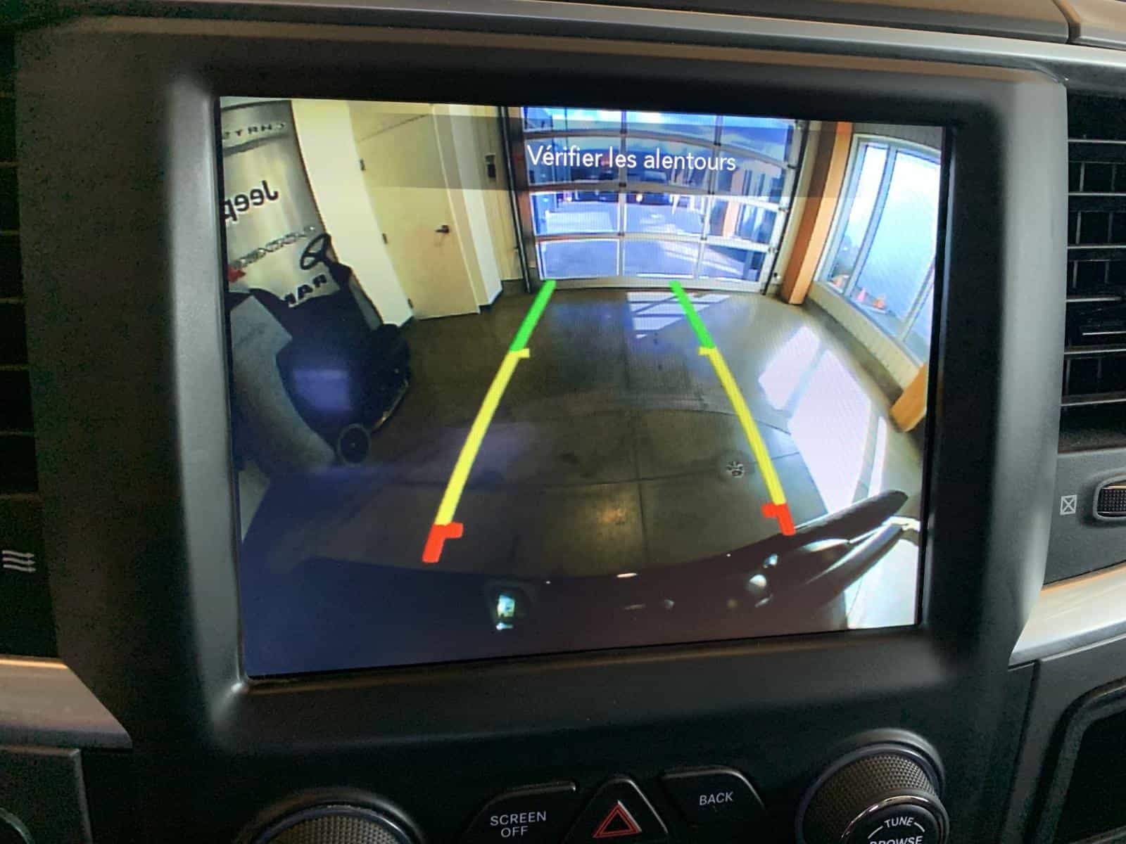 2021 RAM 1500 CLASSIC SLT 1500 Express - Image 13