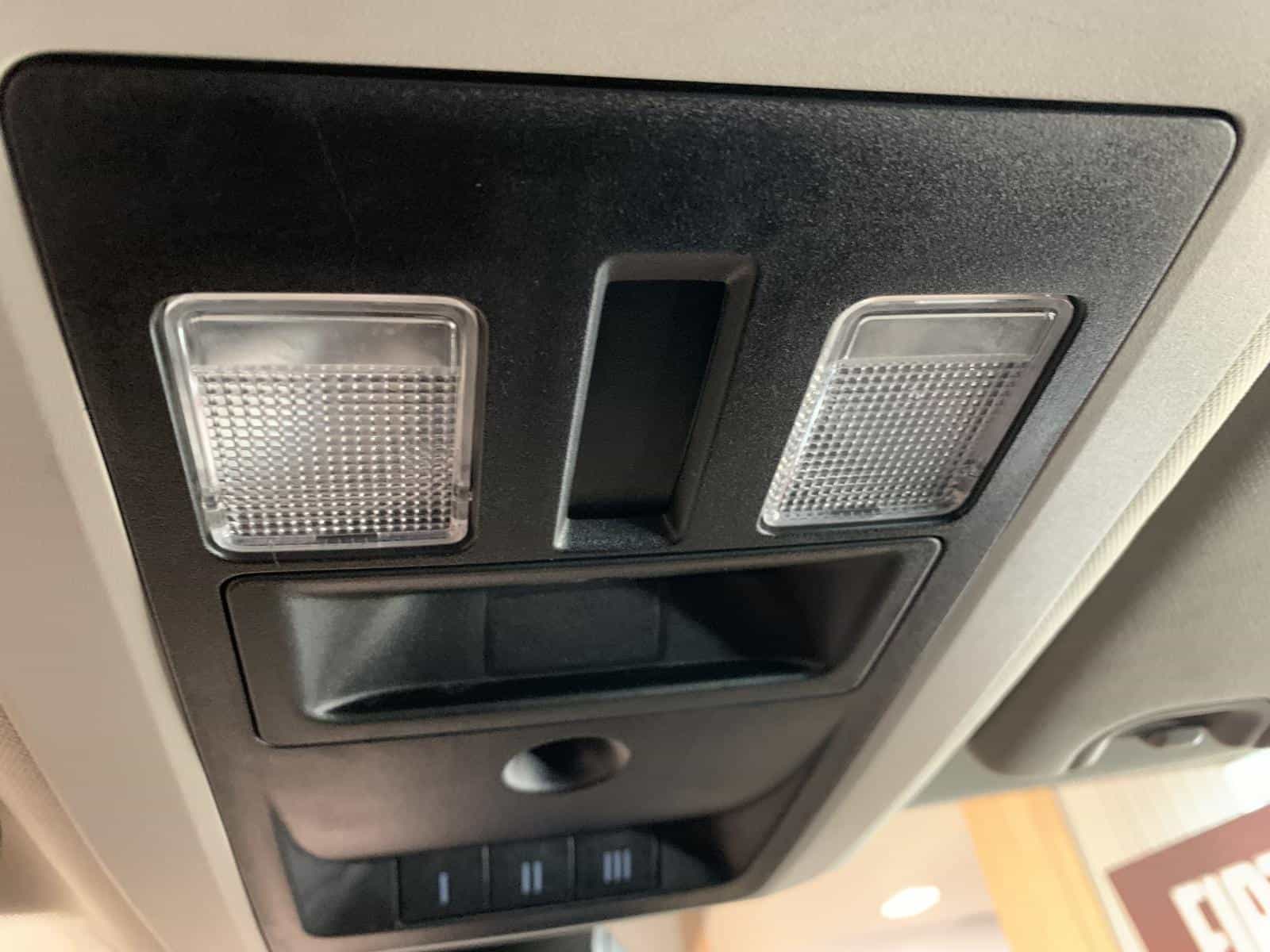 2021 RAM 1500 CLASSIC SLT 1500 Express - Image 20