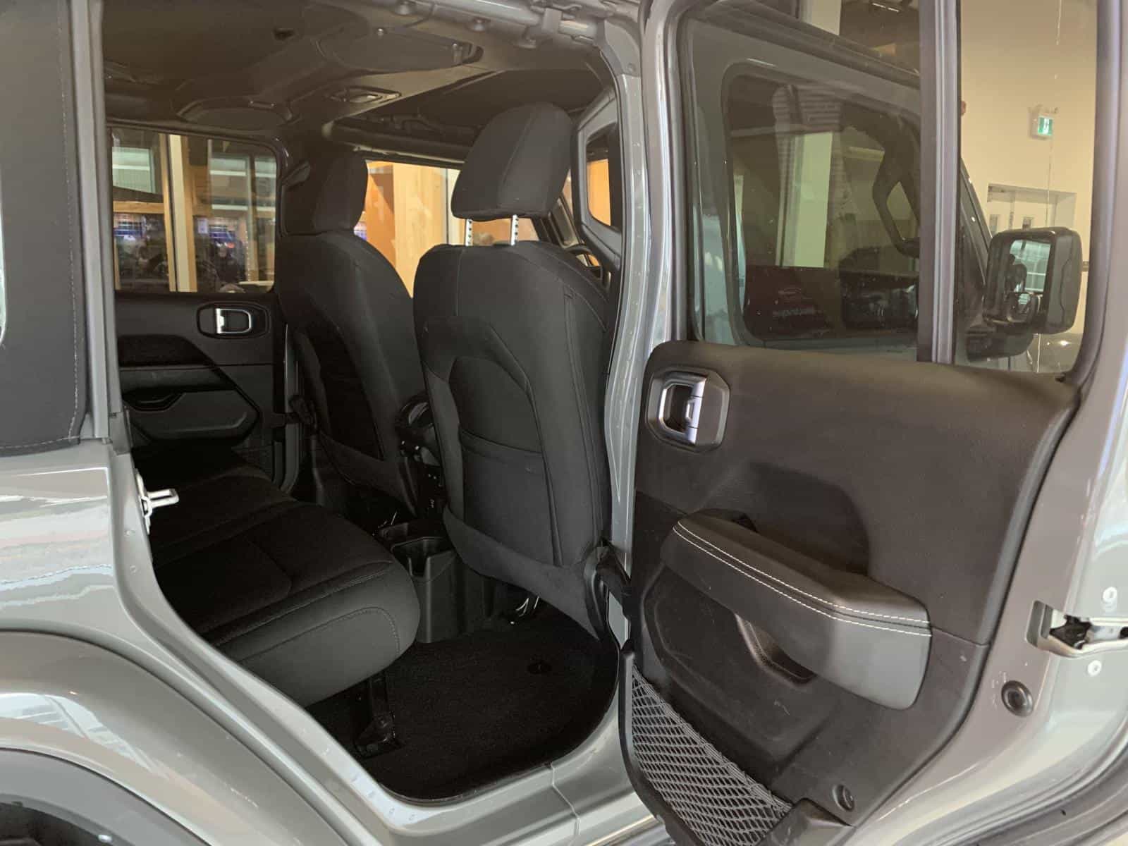 2021 Jeep WRANGLER UNLIMITED SAHARA Unlimited Sahara - Image 10