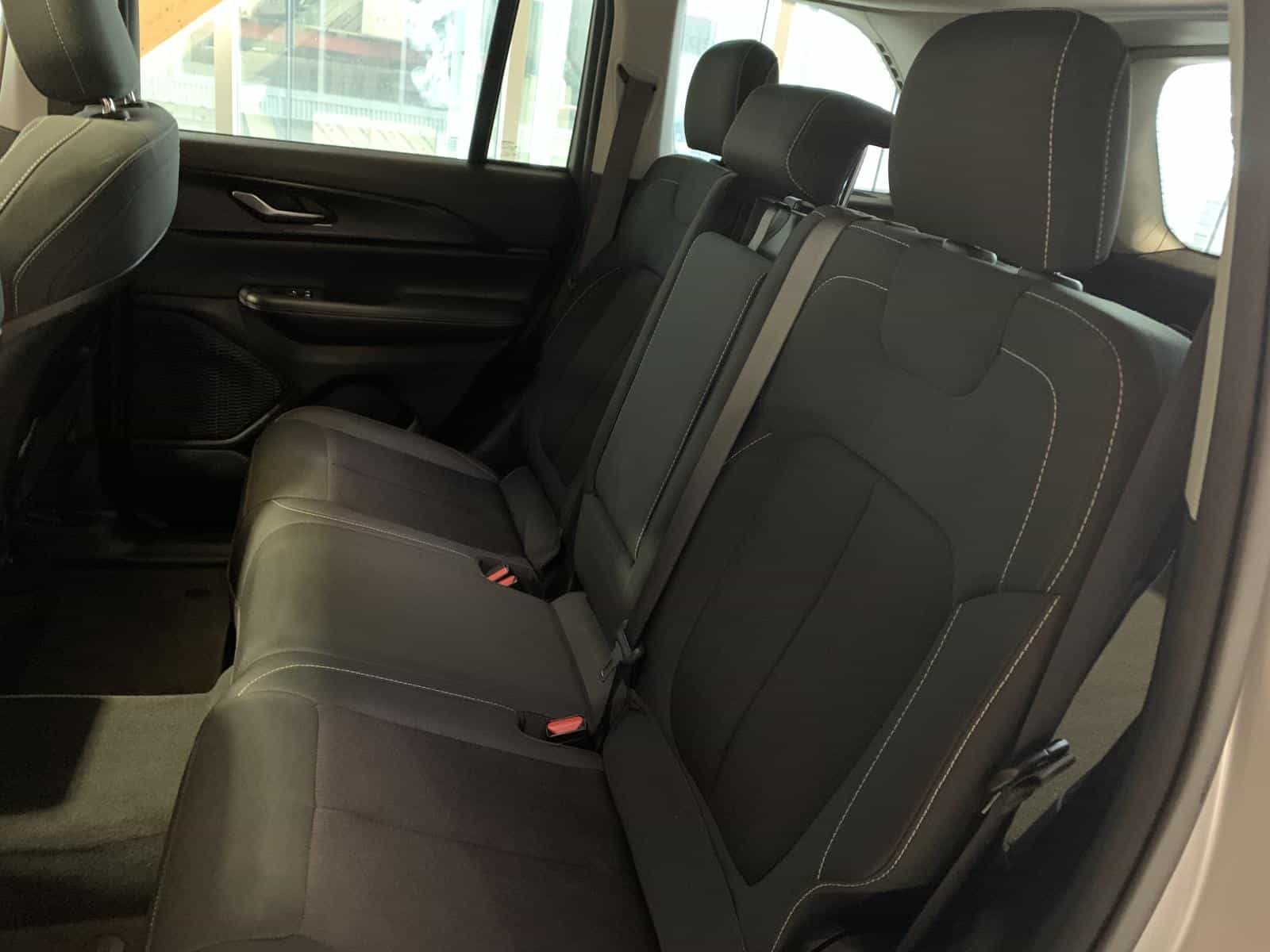 Image 14 Jeep GRAND CHEROKEE LAREDO/ALT Laredo 2023