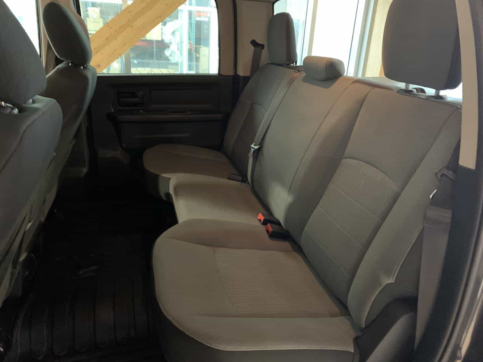 2022 RAM 1500 Classic Express - Image 11