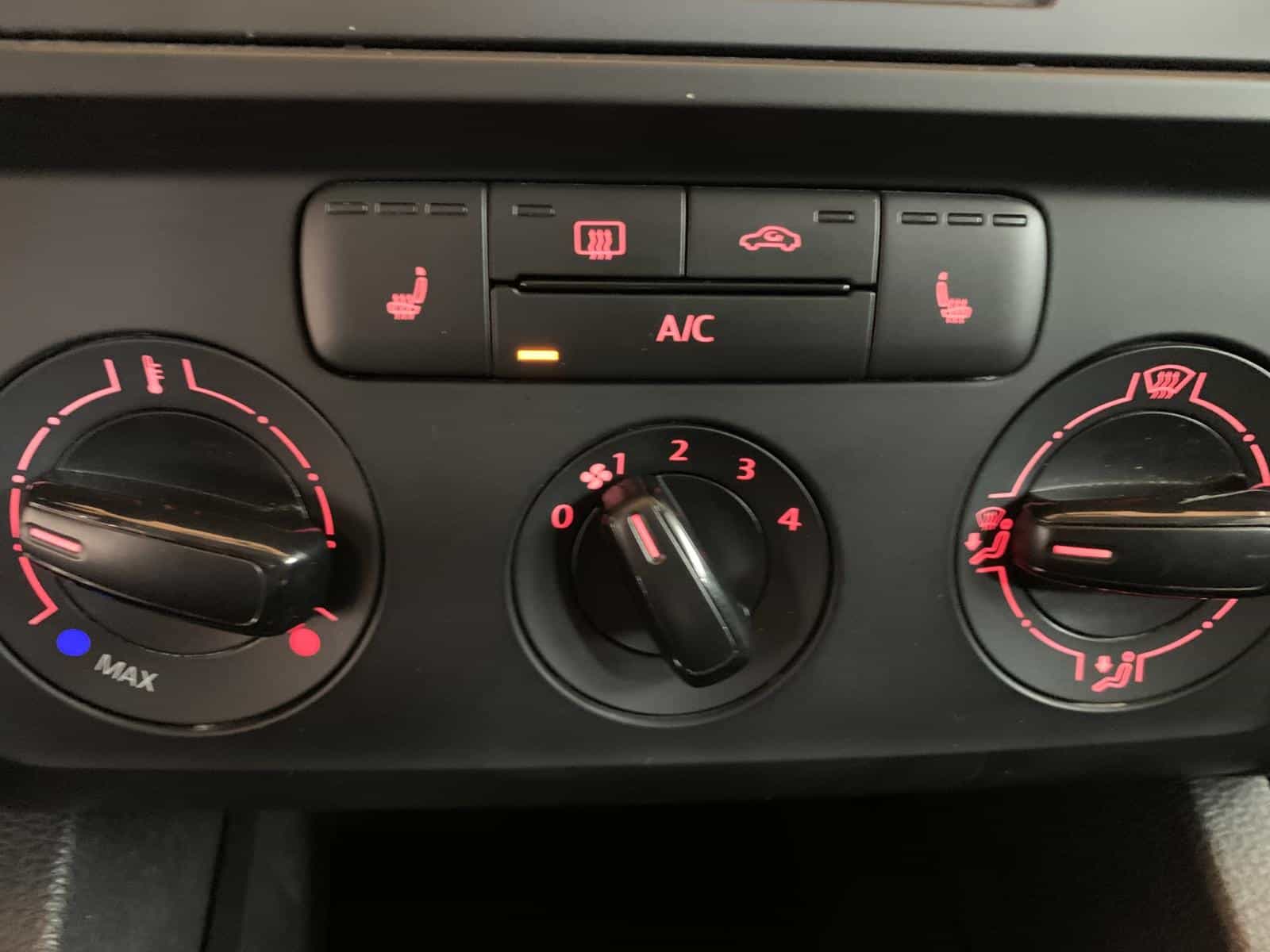 2015 Volkswagen Jetta Base/S Sedan - Image 17