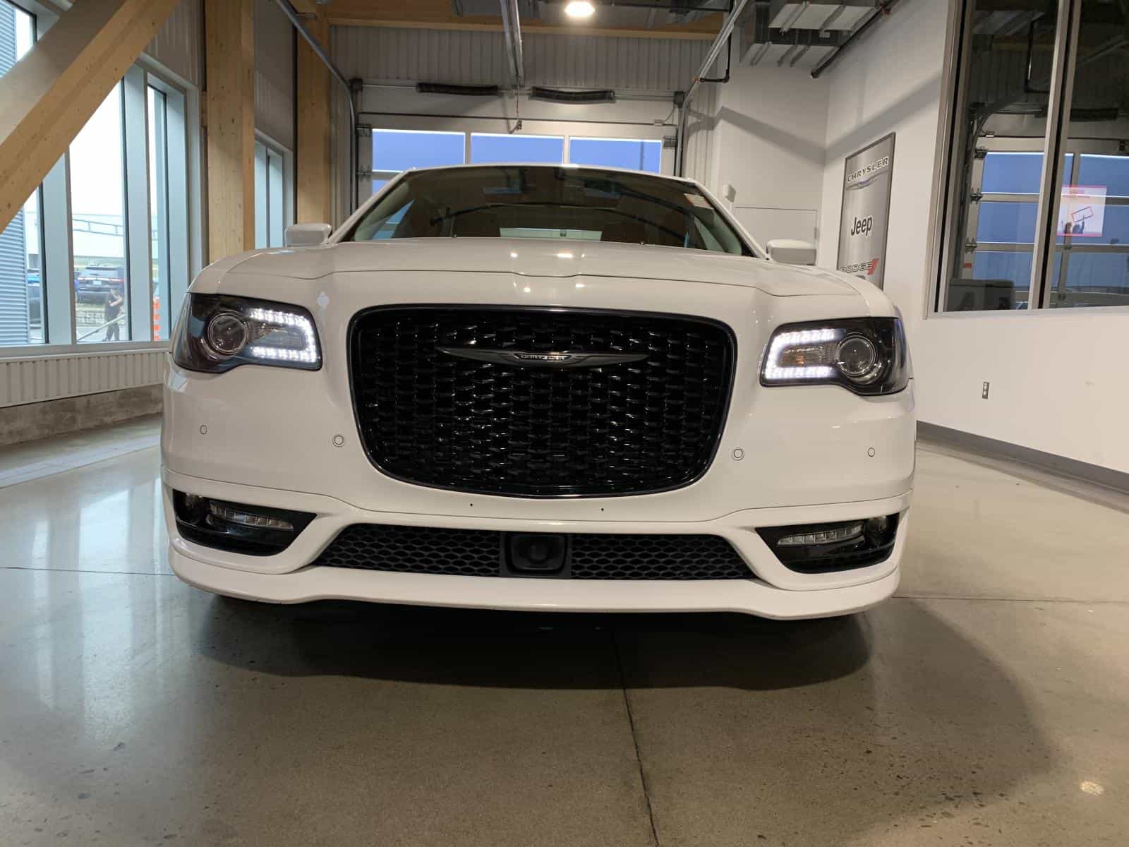 Image 7 Chrysler 300 Touring L Touring L 2023