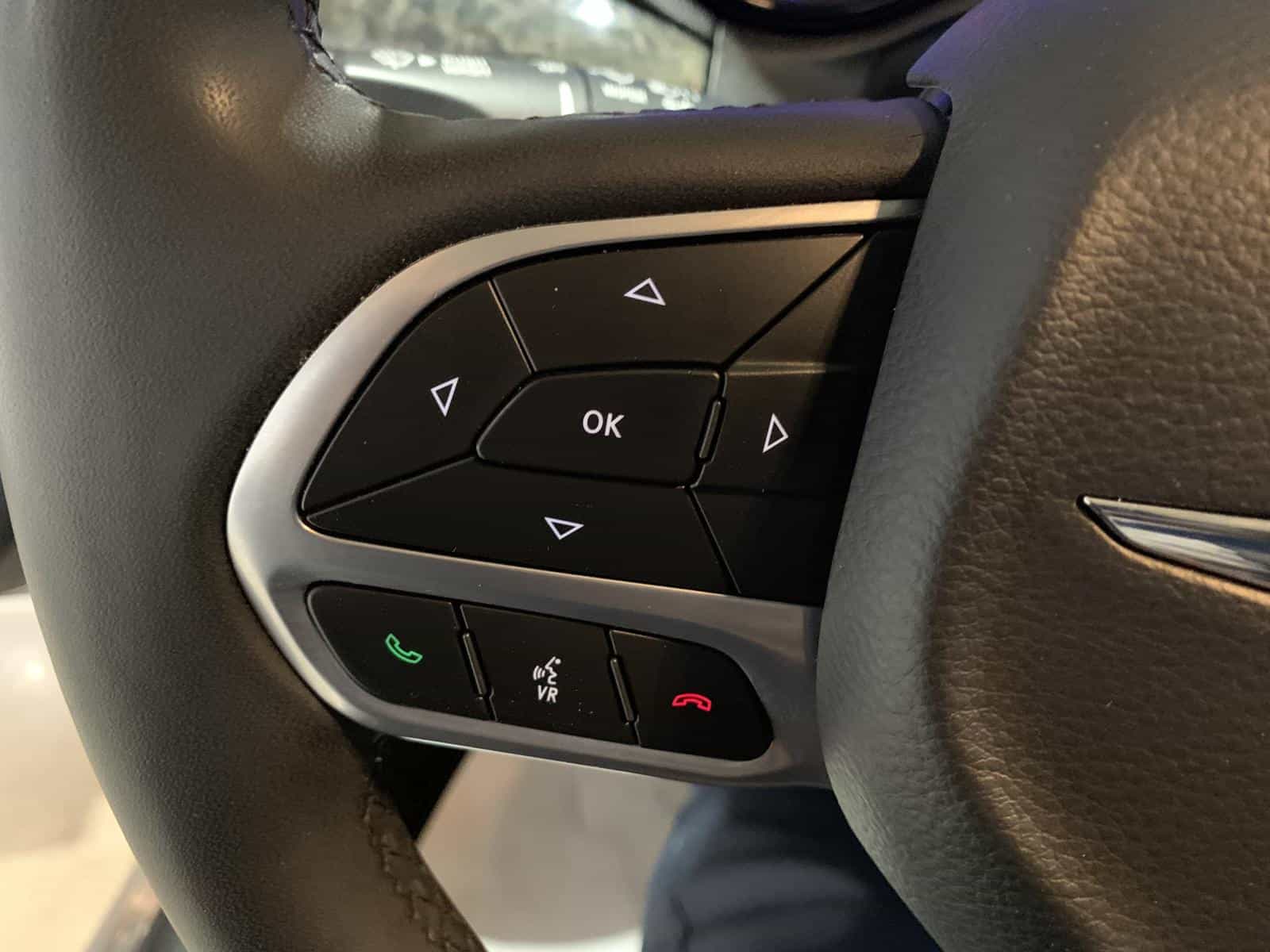 2023 Chrysler 300 Touring L - Image 19