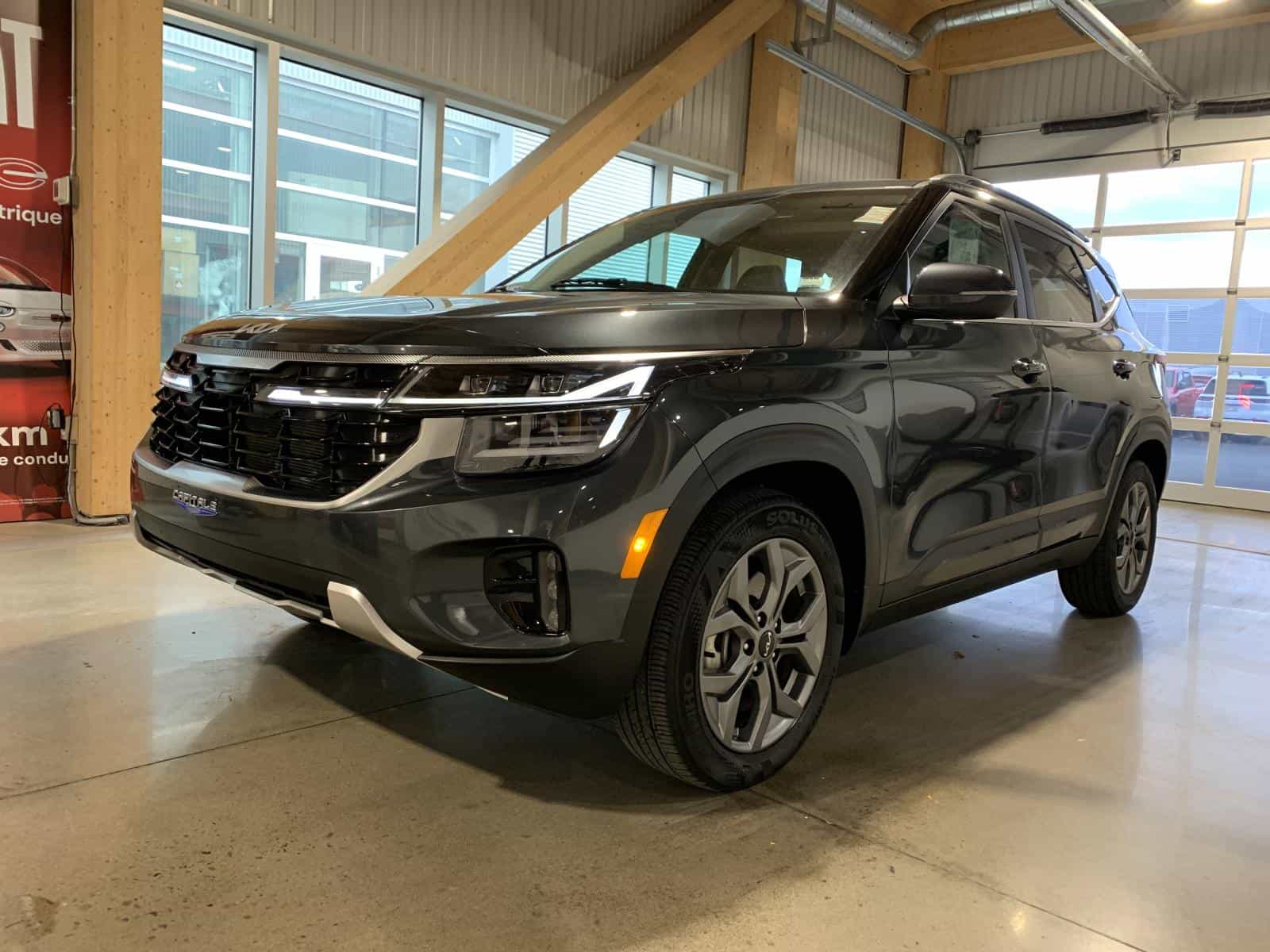 2025 Kia SELTOS S EX - Image 1